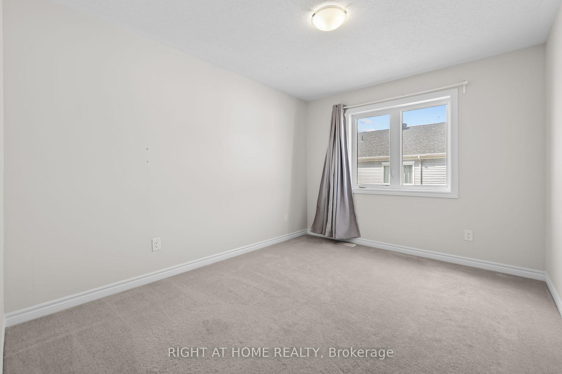 Photo 35 of 37 Focality Crescent, Ottawa, Barrhaven - Half Moon Bay — HOMEH