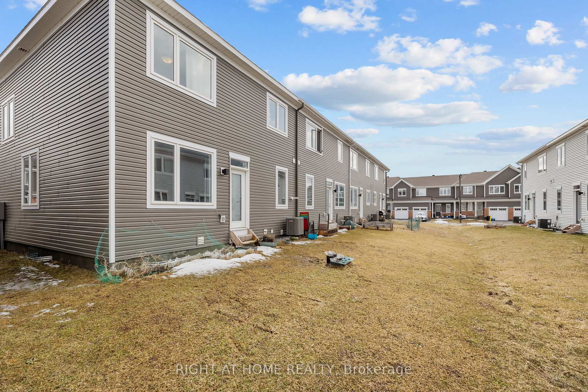 Photo 38 of 37 Focality Crescent, Ottawa, Barrhaven - Half Moon Bay — HOMEH
