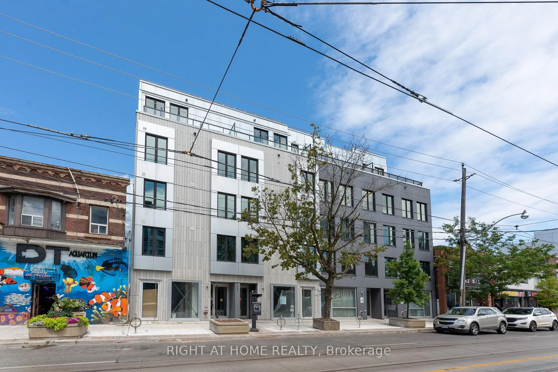 Photo 2 of Unit 602, 1598 Queen Street E, Toronto, Greenwood-Coxwell — HOMEH