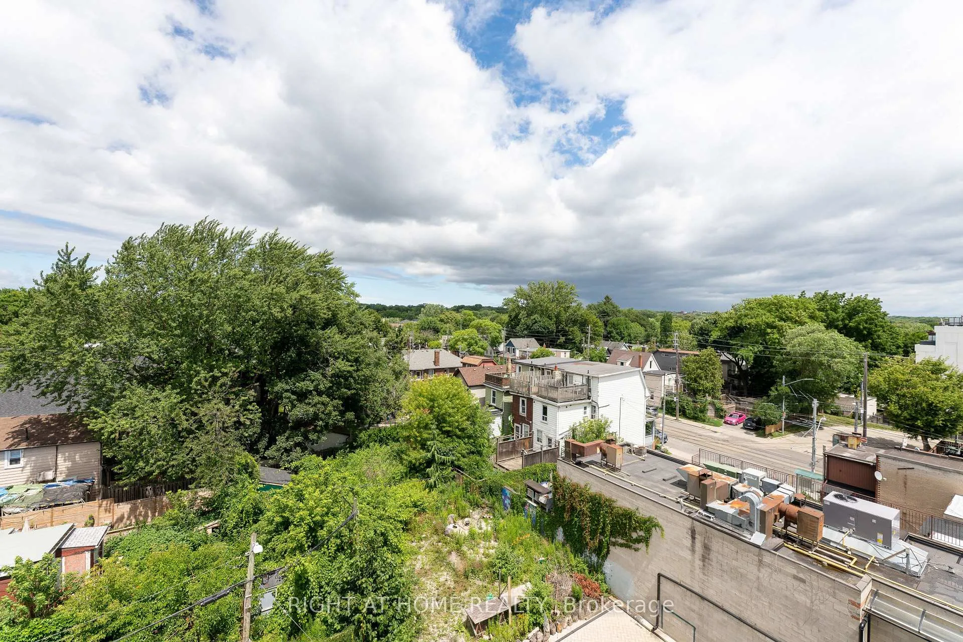 Photo 21 of Unit 602, 1598 Queen Street E, Toronto, Greenwood-Coxwell — HOMEH