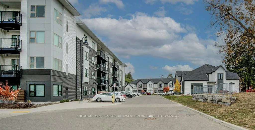 Photo 3 of Unit 124, 110 Fergus Avenue, Kitchener — HOMEH