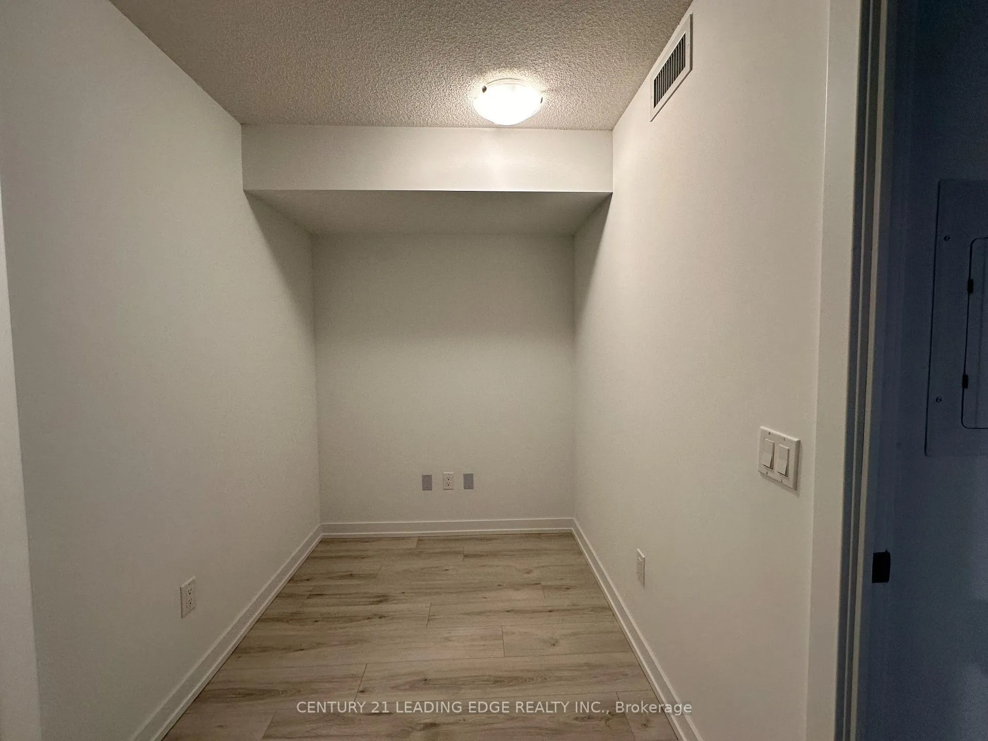 Photo 12 of Unit 905, 1435 Celebration Drive, Pickering, Bay Ridges — HOMEH