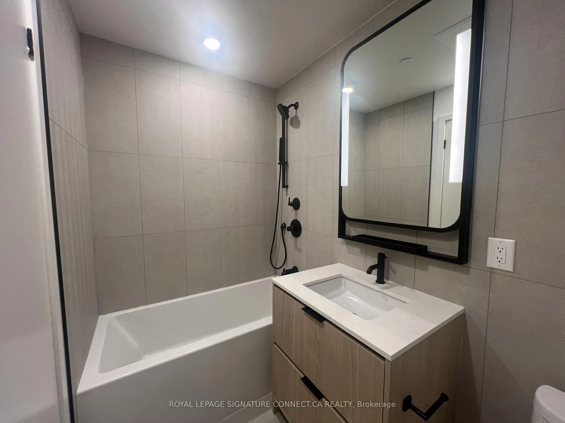 Photo 21 of Unit 513, 1050 Eastern Avenue, Toronto, Greenwood-Coxwell — HOMEH