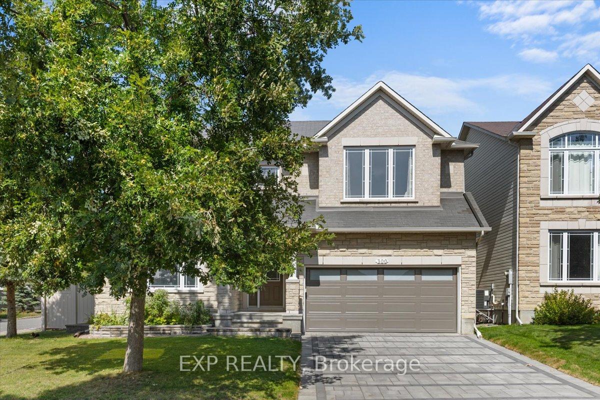 Front of 300 Grayburn Way
