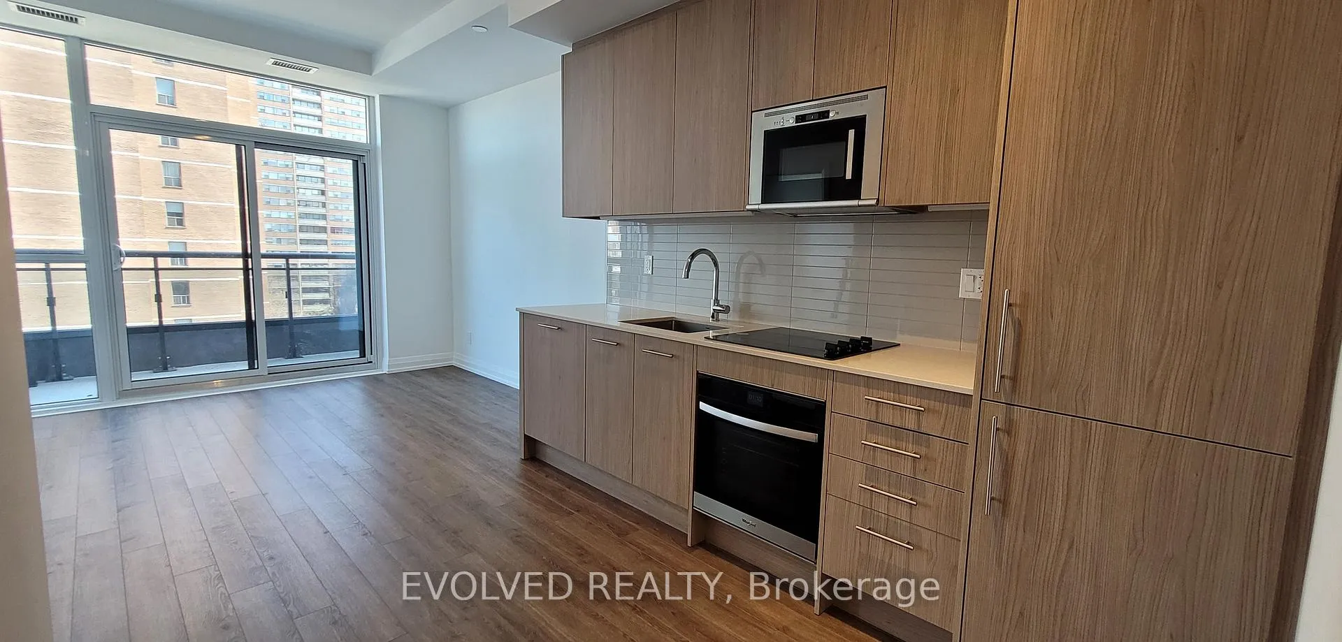Photo 2 of Unit 709, 286 Main Street, Toronto, East End-Danforth — HOMEH