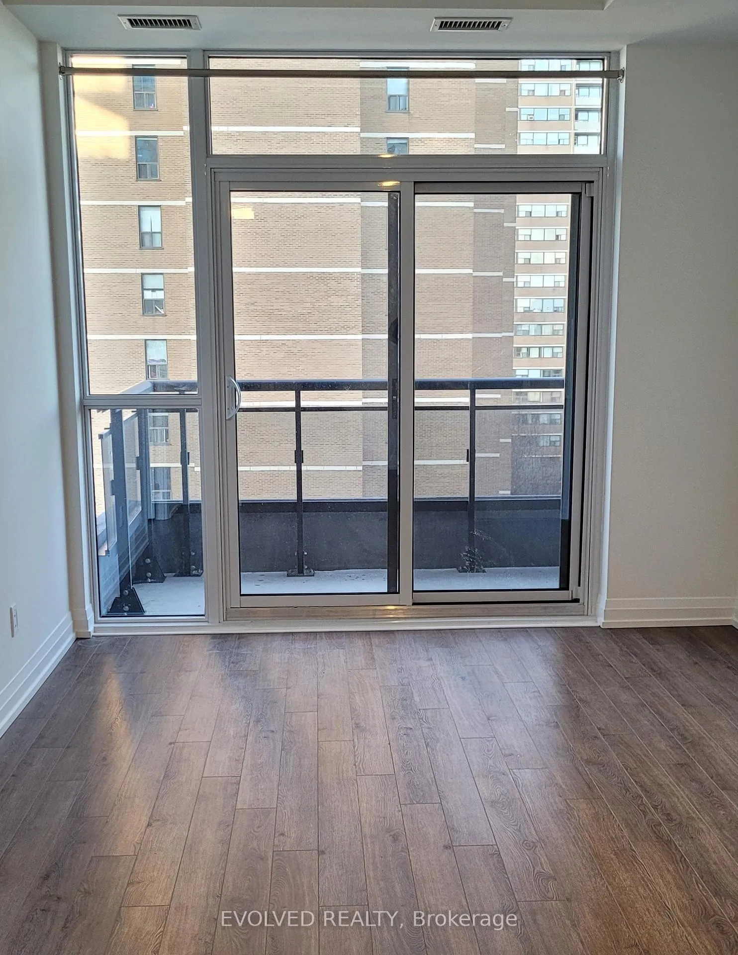 Photo 4 of Unit 709, 286 Main Street, Toronto, East End-Danforth — HOMEH