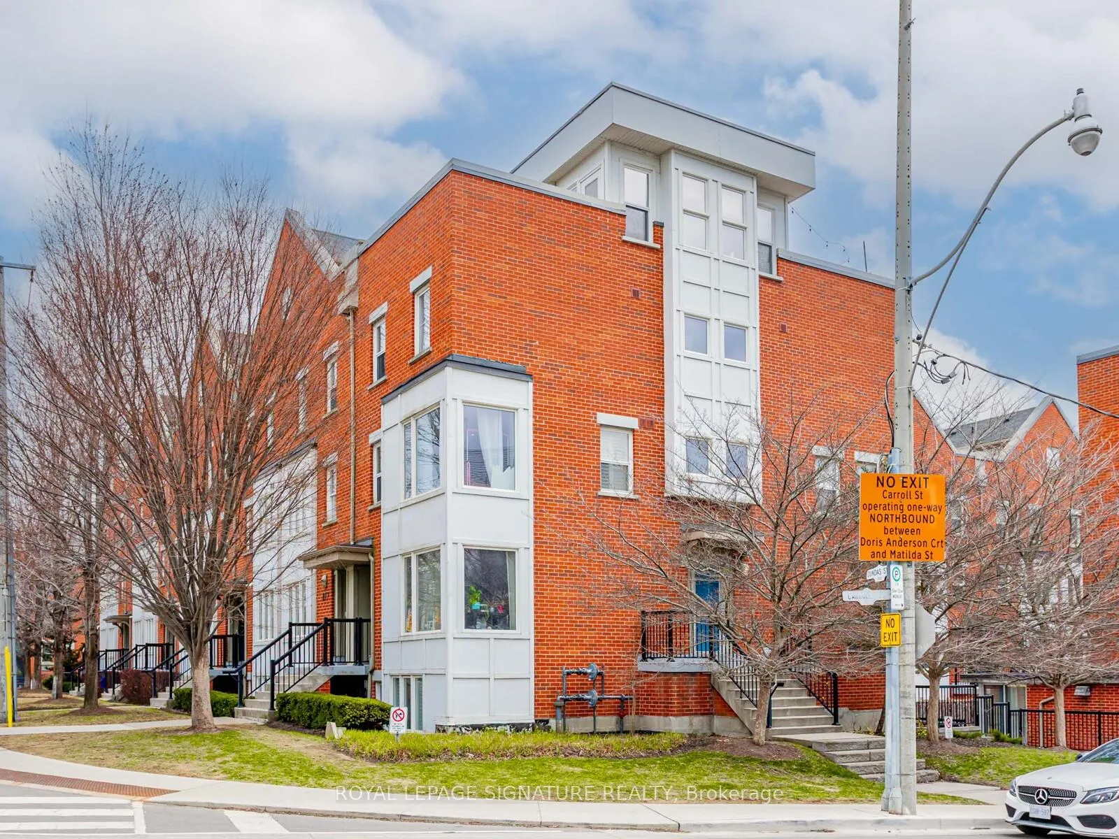 Photo 2 of Unit 5, 817 Dundas Street E, Toronto, South Riverdale — HOMEH