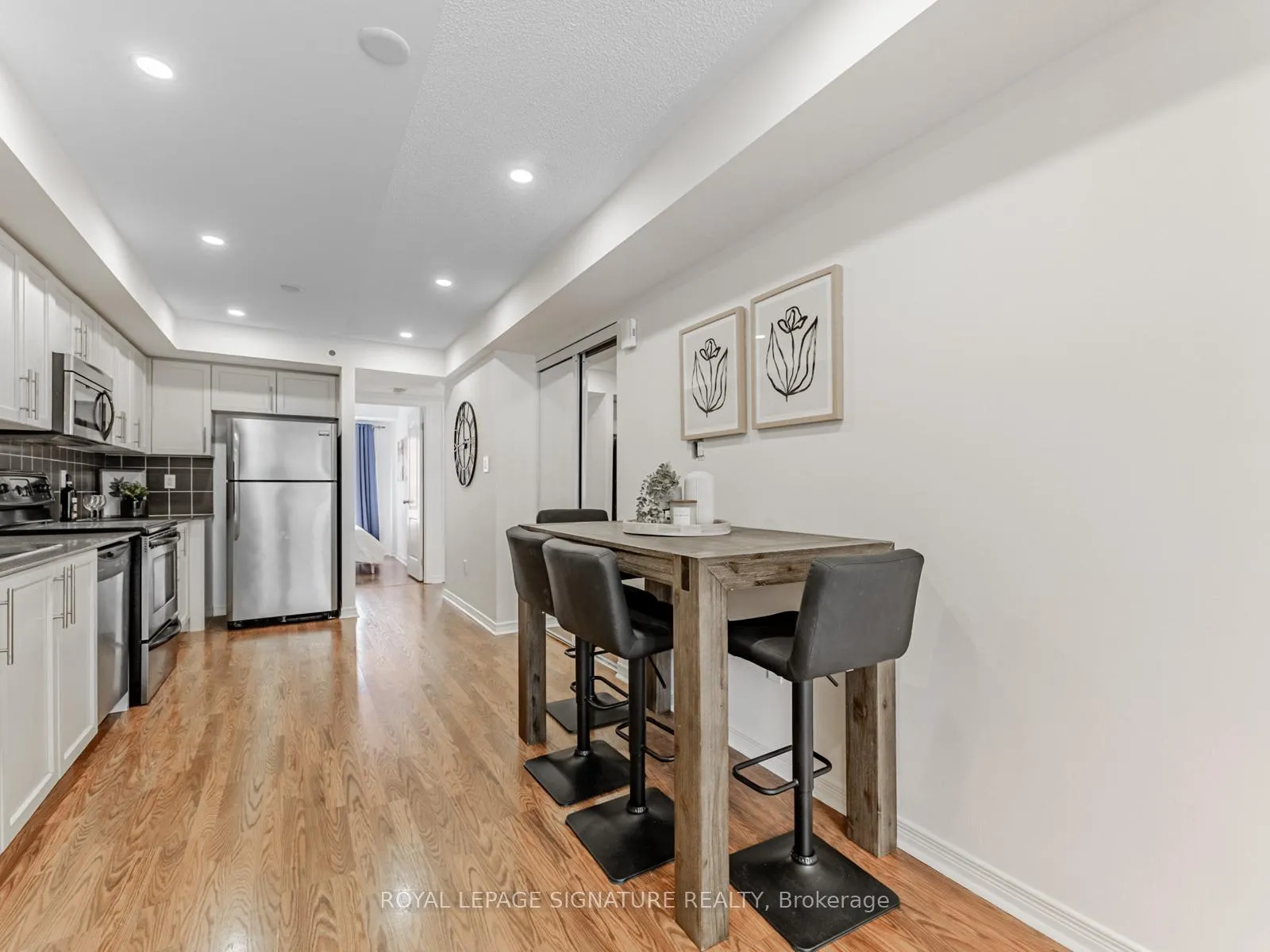 Photo 8 of Unit 5, 817 Dundas Street E, Toronto, South Riverdale — HOMEH