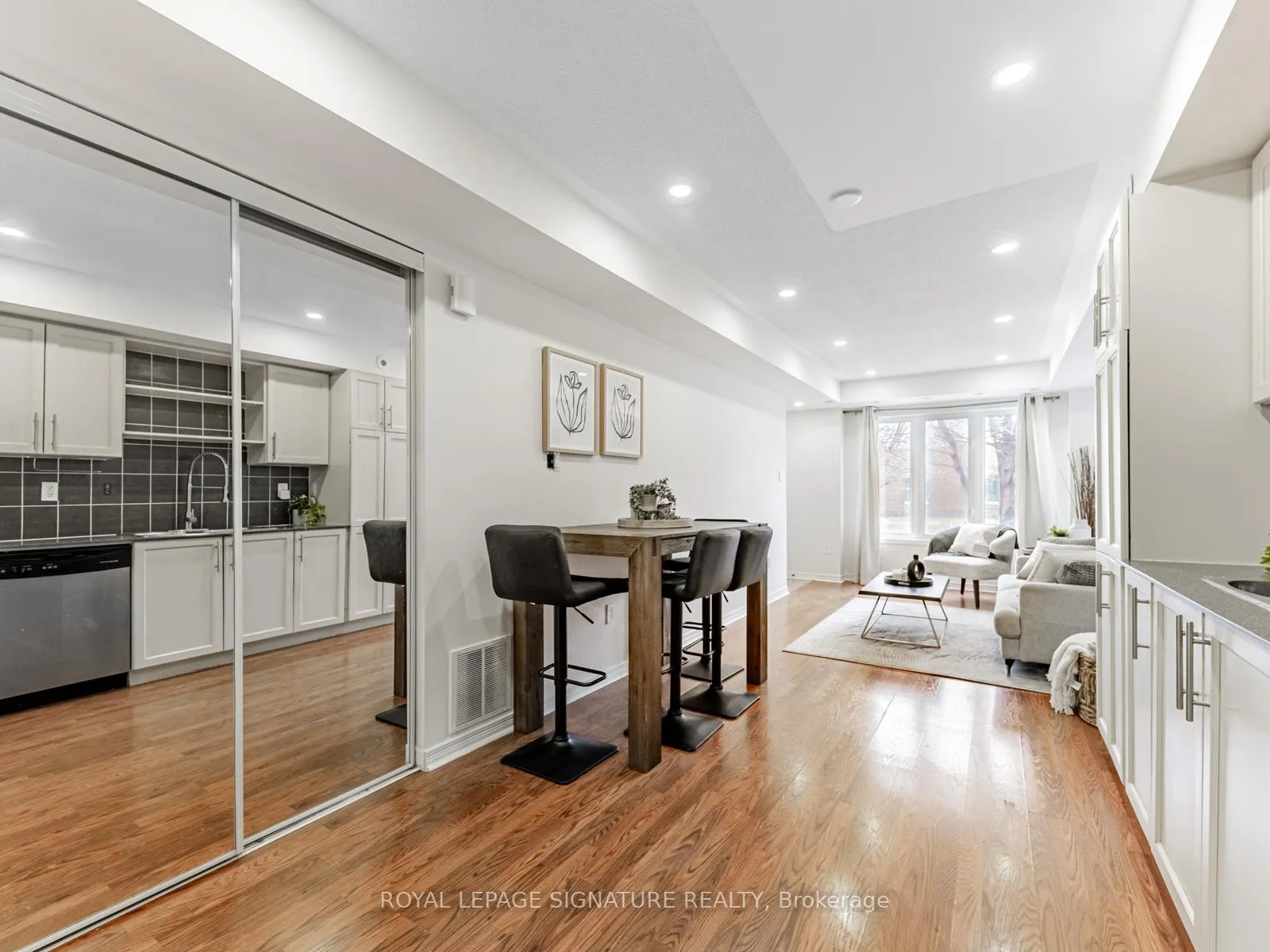 Photo 9 of Unit 5, 817 Dundas Street E, Toronto, South Riverdale — HOMEH