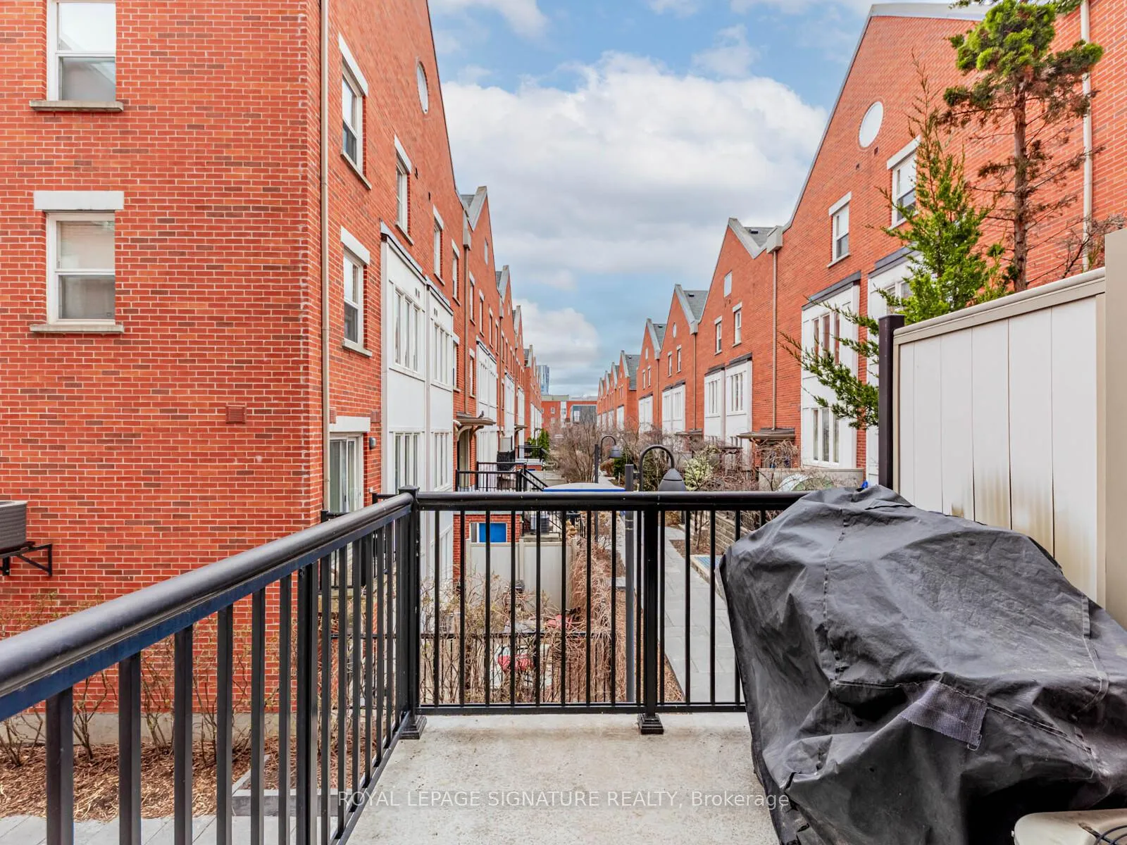 Photo 26 of Unit 5, 817 Dundas Street E, Toronto, South Riverdale — HOMEH