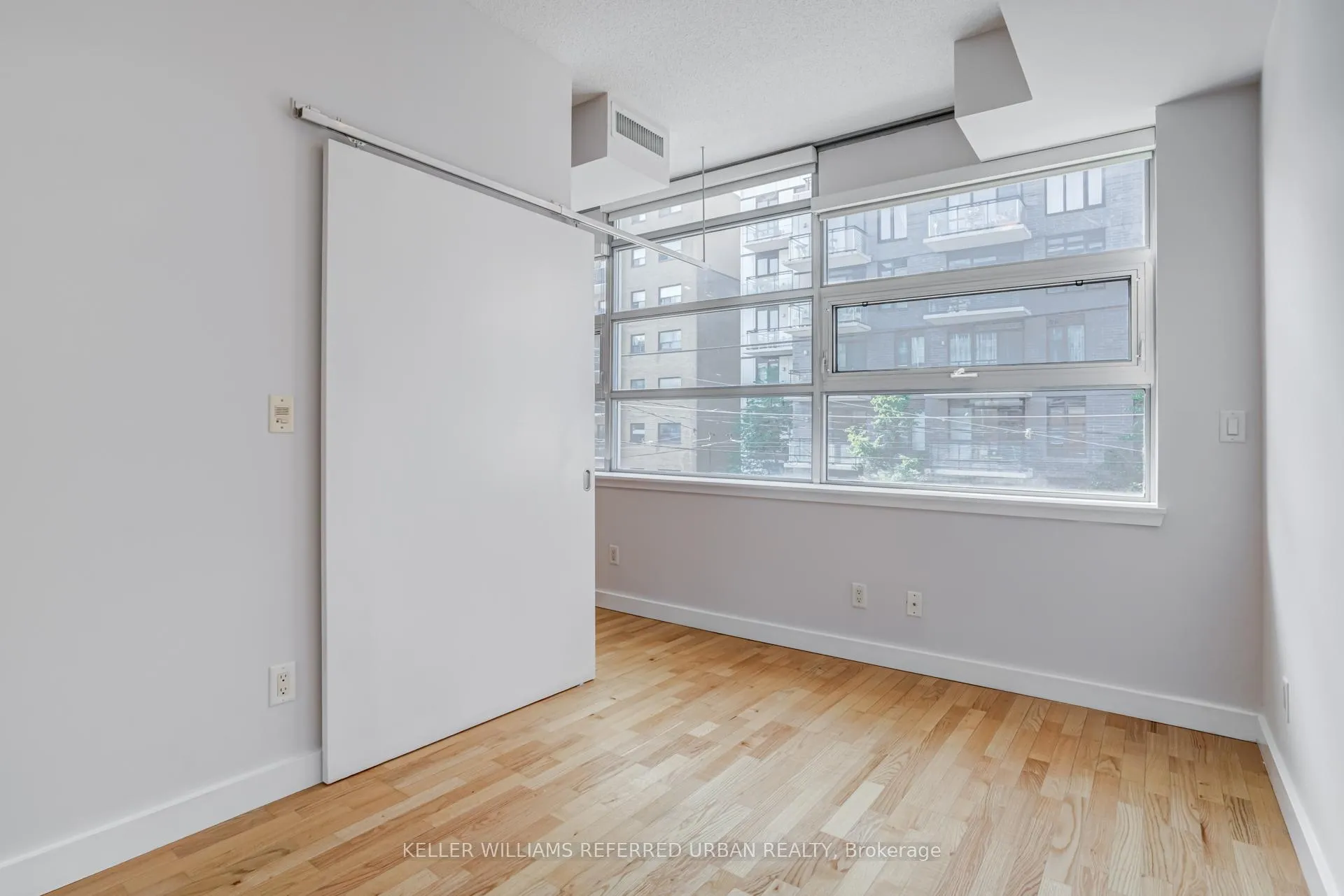 Photo 10 of Unit 212, 601 Kingston Road, Toronto, The Beaches — HOMEH