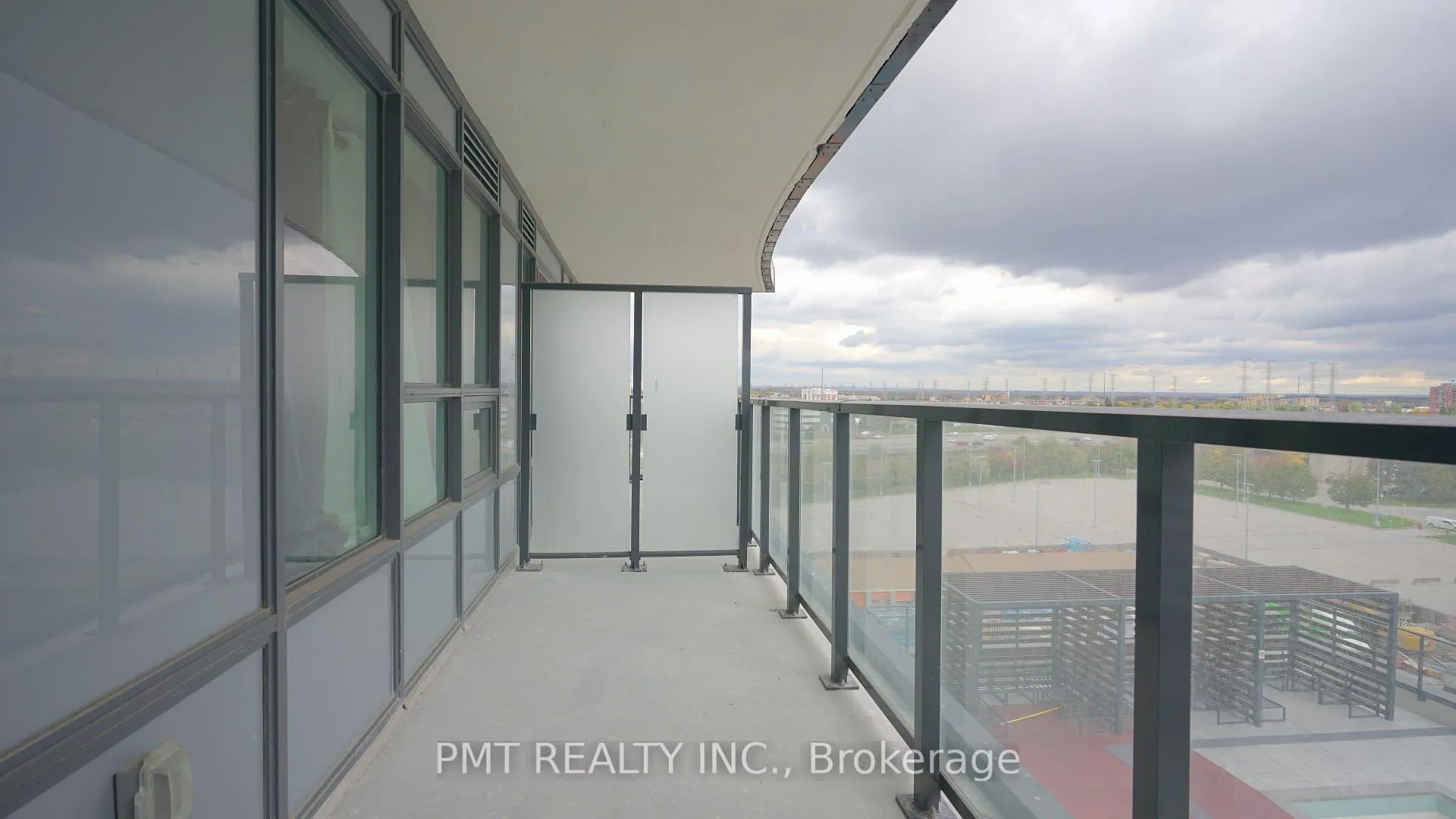 Photo 14 of Unit 907, 1435 Celebration Drive, Pickering, Bay Ridges — HOMEH