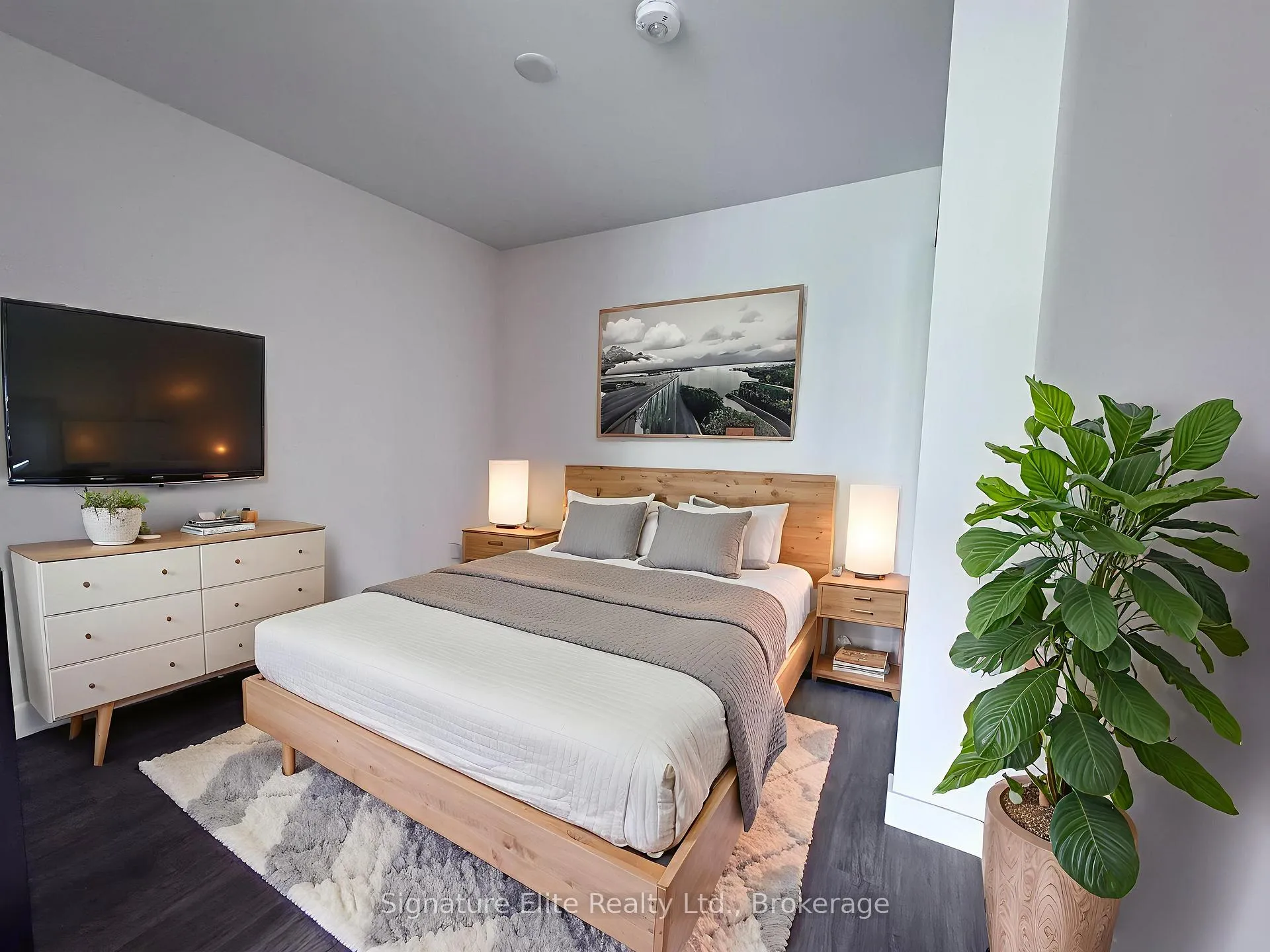 Photo 9 of Unit 421, 1050 Eastern Avenue, Toronto, The Beaches — HOMEH