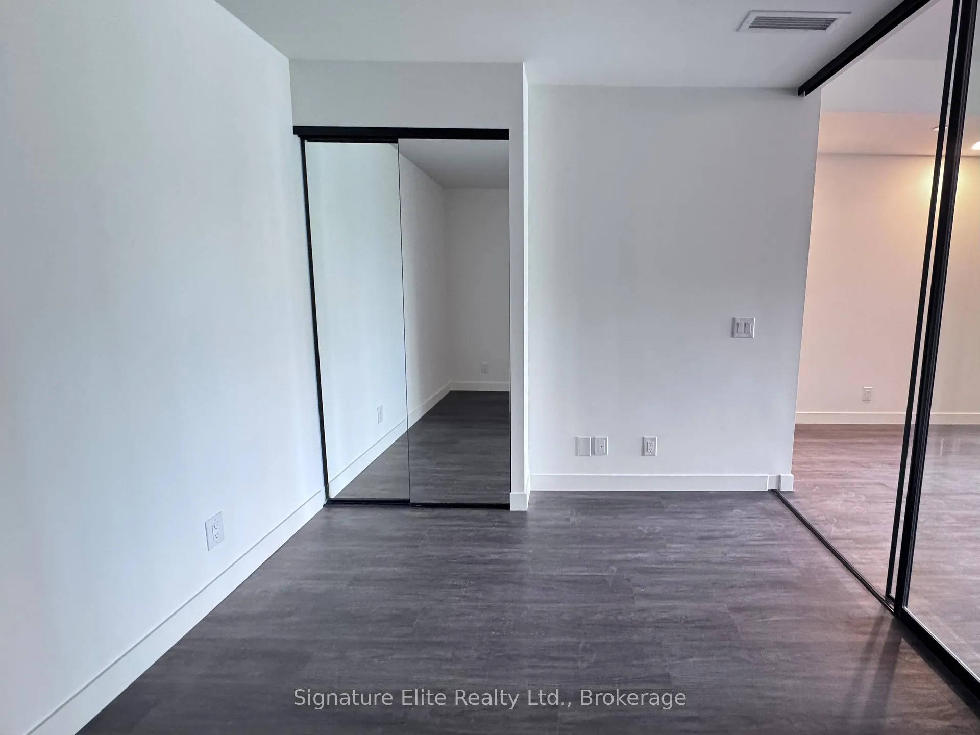 Photo 10 of Unit 421, 1050 Eastern Avenue, Toronto, The Beaches — HOMEH