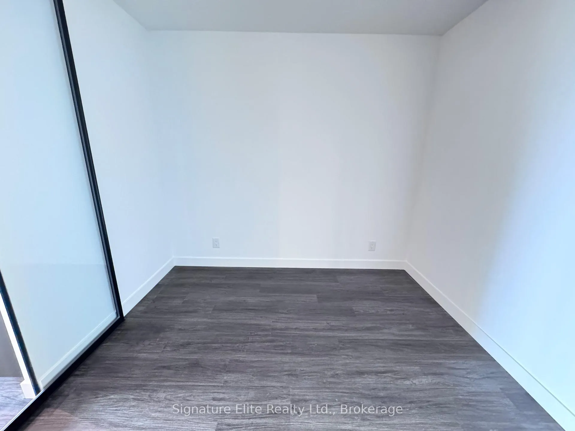 Photo 11 of Unit 421, 1050 Eastern Avenue, Toronto, The Beaches — HOMEH