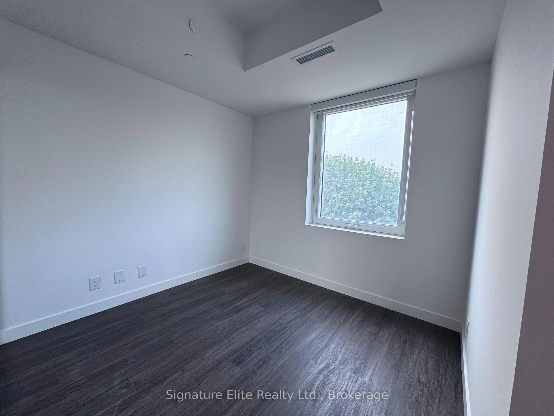 Photo 12 of Unit 421, 1050 Eastern Avenue, Toronto, The Beaches — HOMEH