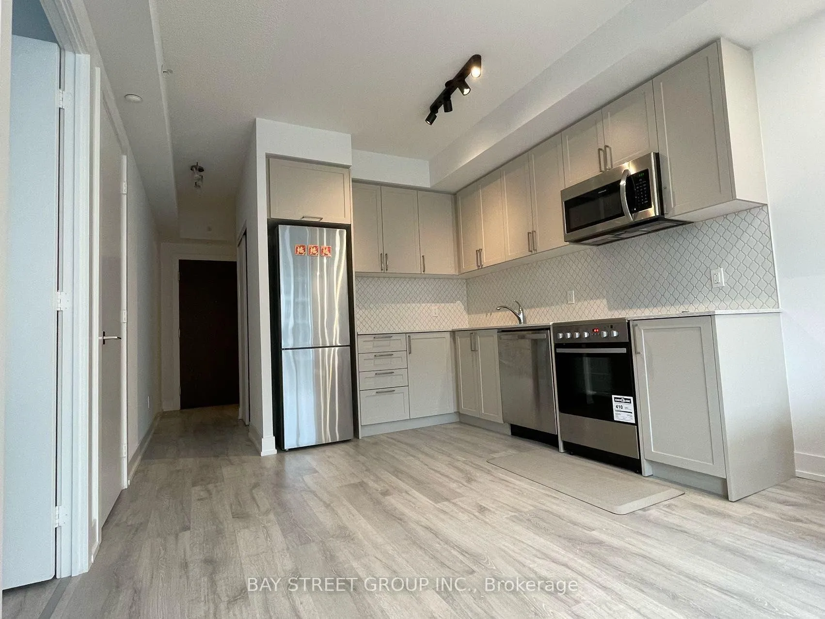 Photo 2 of Unit 632E, 278 Buchanan Dr, Markham, Unionville — HOMEH