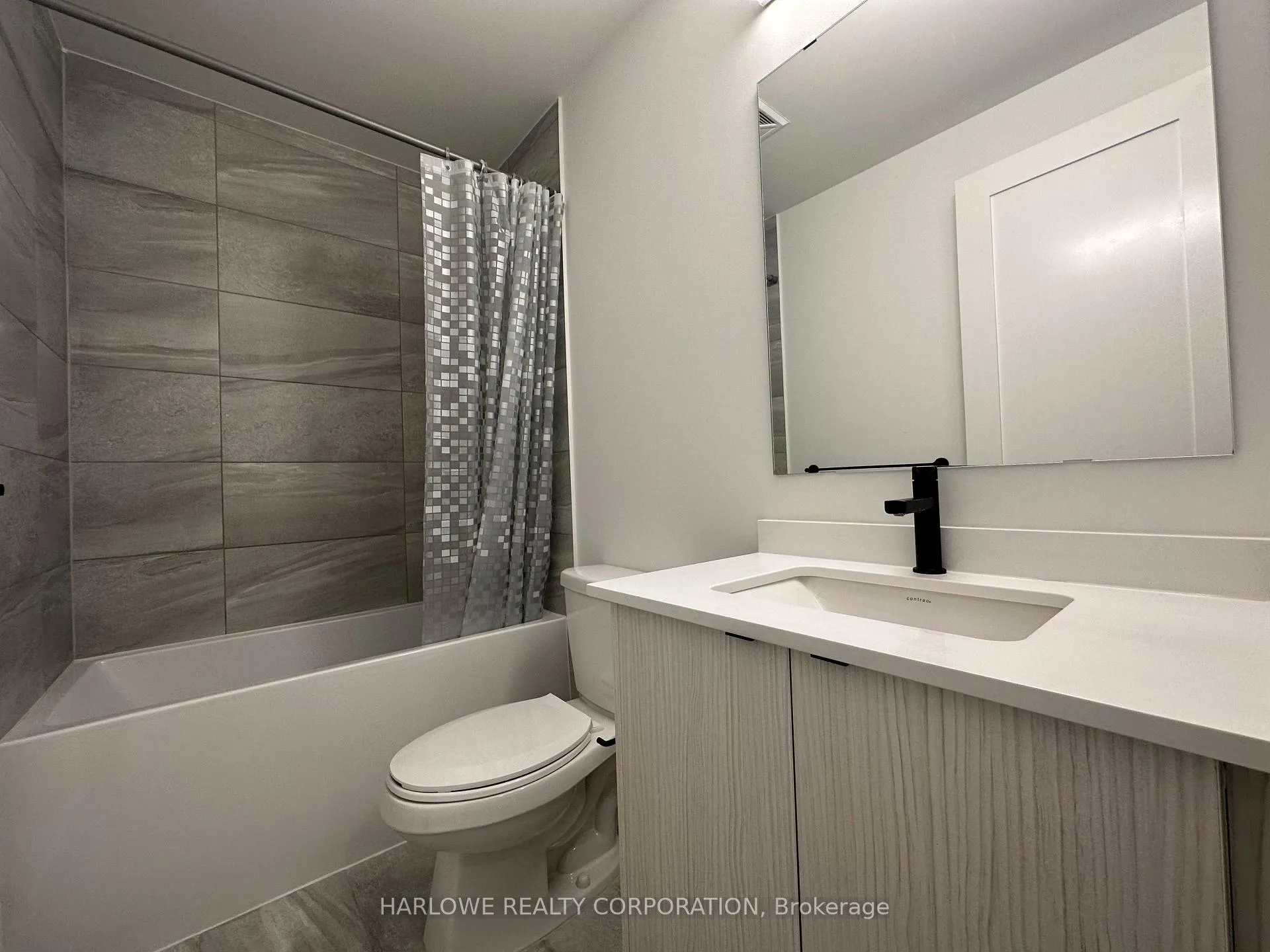 Photo 8 of Unit 605, 2369 Danforth Avenue, Toronto, East End-Danforth — HOMEH