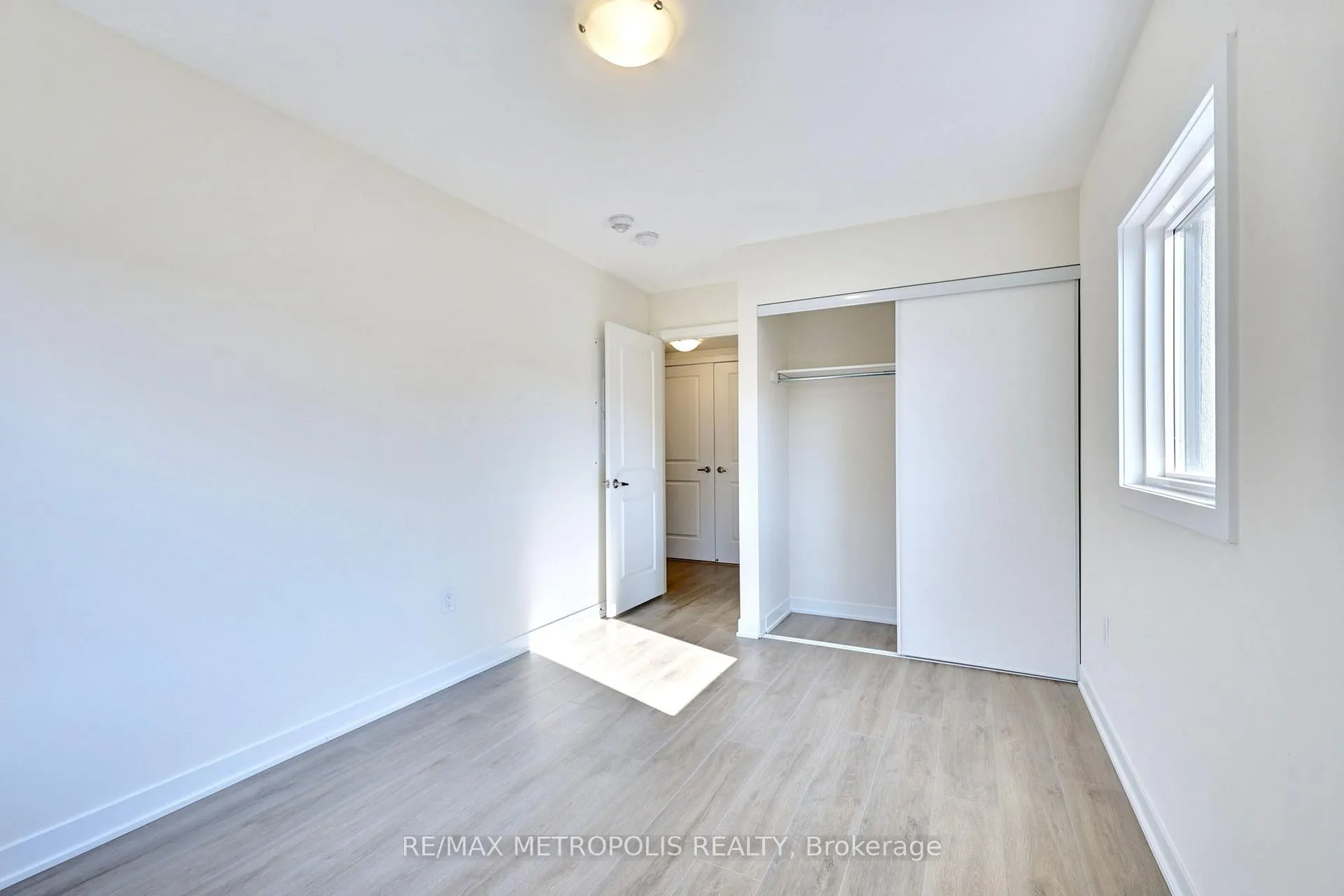 Photo 29 of Unit 1012, 1695 Dersan Street, Pickering, Duffin Heights — HOMEH
