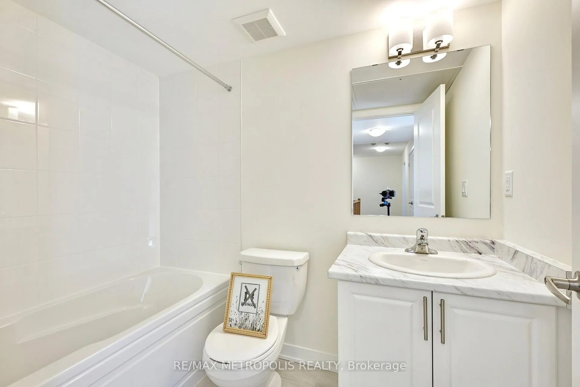 Photo 31 of Unit 1012, 1695 Dersan Street, Pickering, Duffin Heights — HOMEH