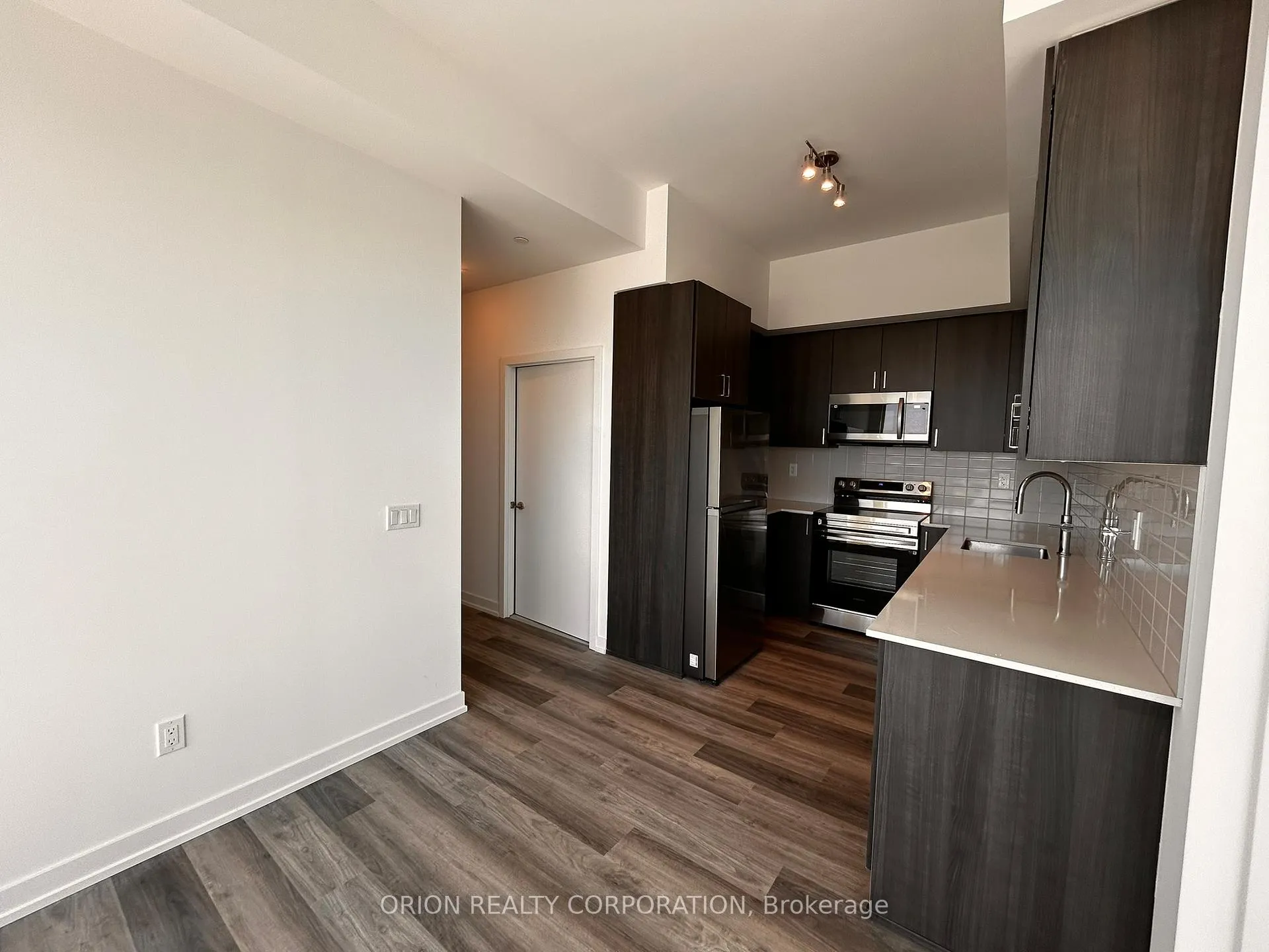 Photo 2 of Unit 2902, 1435 Celebration Drive, Pickering, Bay Ridges — HOMEH