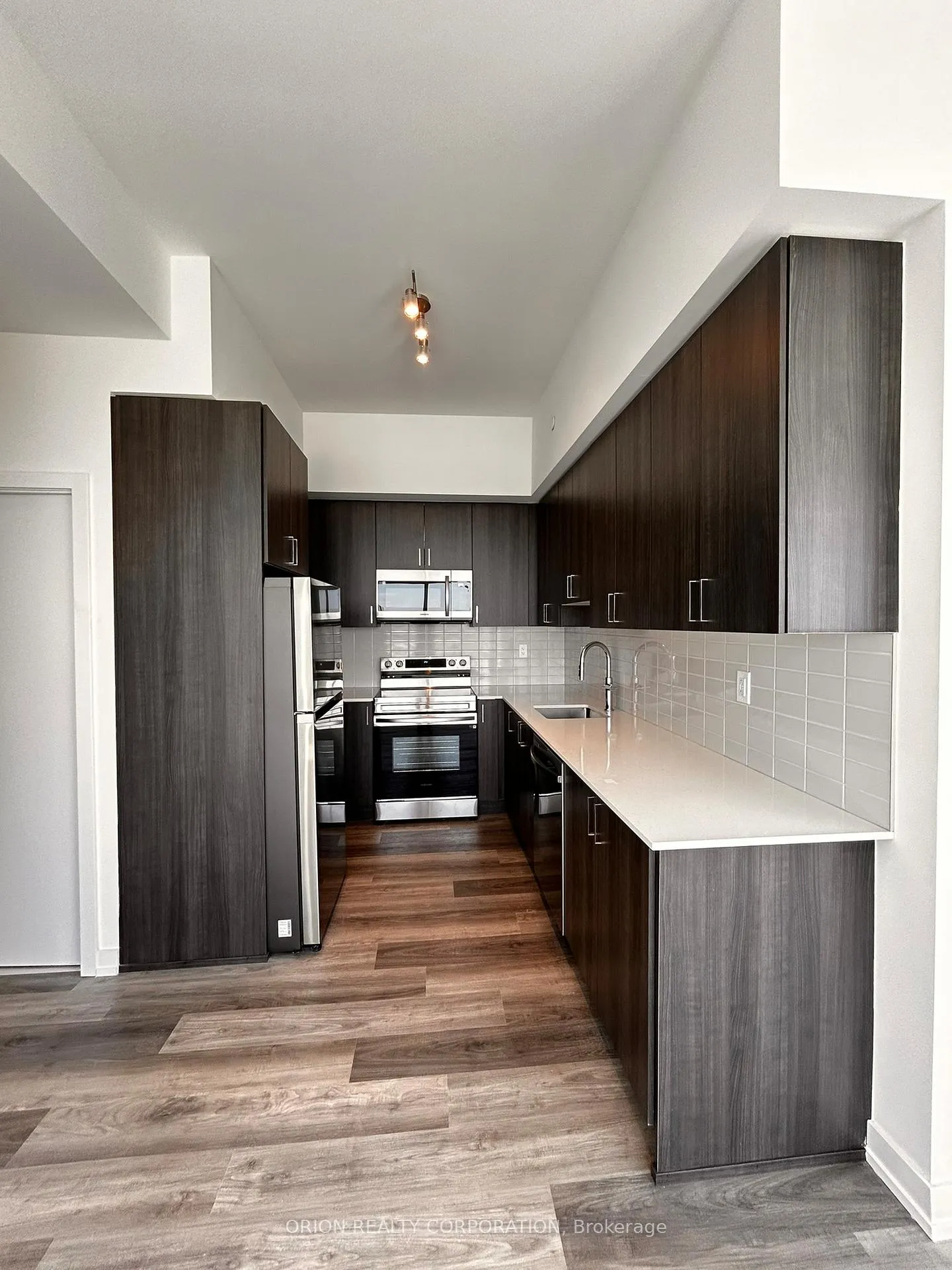 Photo 4 of Unit 2902, 1435 Celebration Drive, Pickering, Bay Ridges — HOMEH