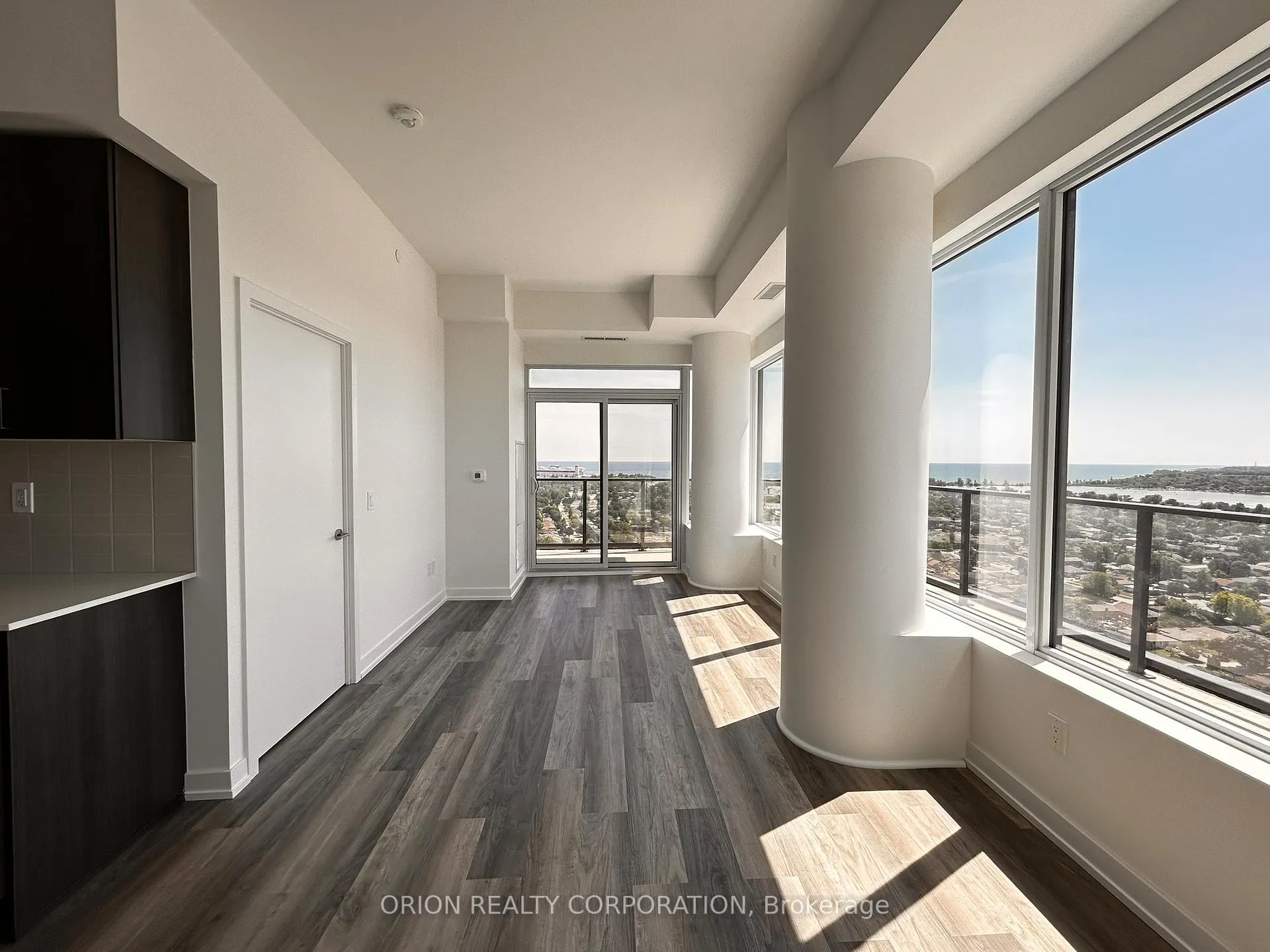 Photo 8 of Unit 2902, 1435 Celebration Drive, Pickering, Bay Ridges — HOMEH