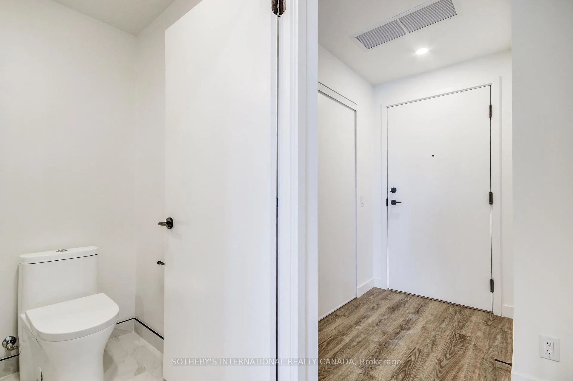 Photo 9 of Unit 526, 1050 Eastern Avenue, Toronto, The Beaches — HOMEH