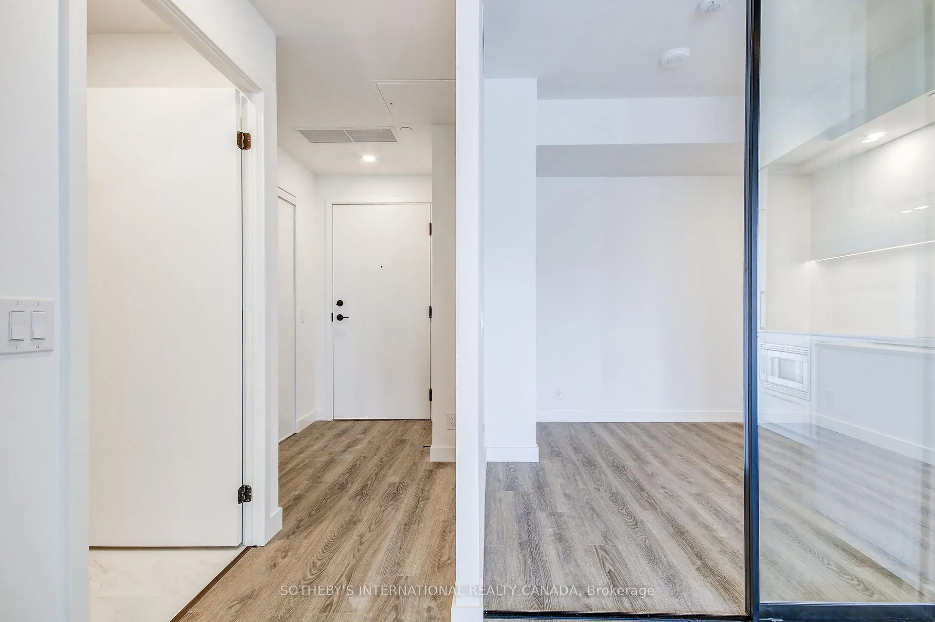 Photo 10 of Unit 526, 1050 Eastern Avenue, Toronto, The Beaches — HOMEH