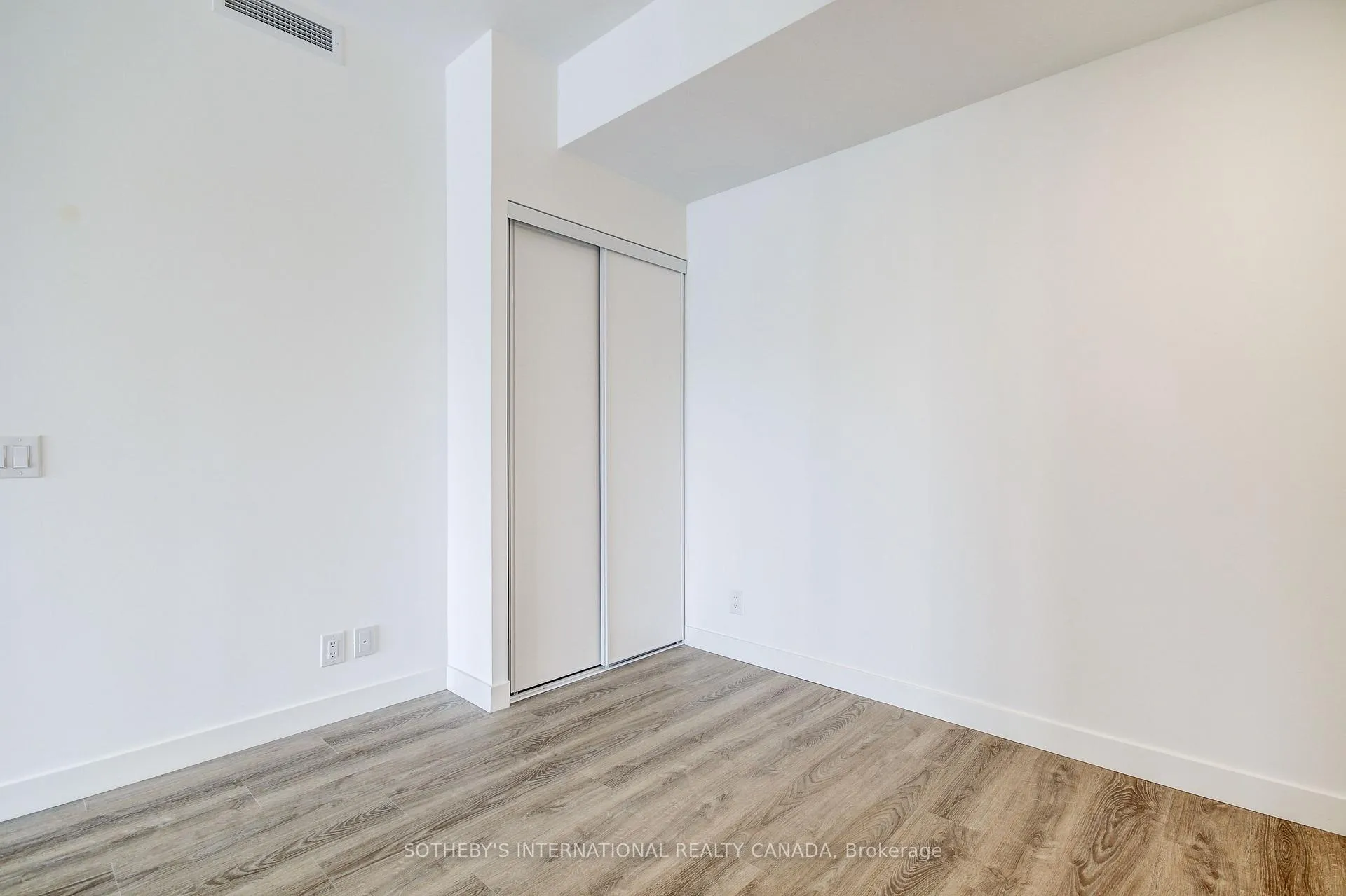 Photo 12 of Unit 526, 1050 Eastern Avenue, Toronto, The Beaches — HOMEH