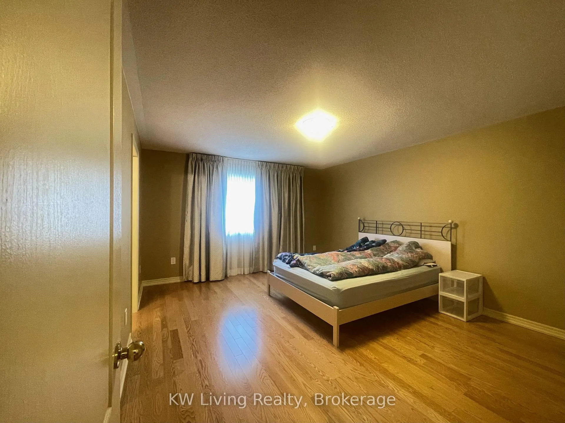 Photo 7 of 75 Vine Cliff Boulevard, Markham, Victoria Manor-Jennings Gate — HOMEH
