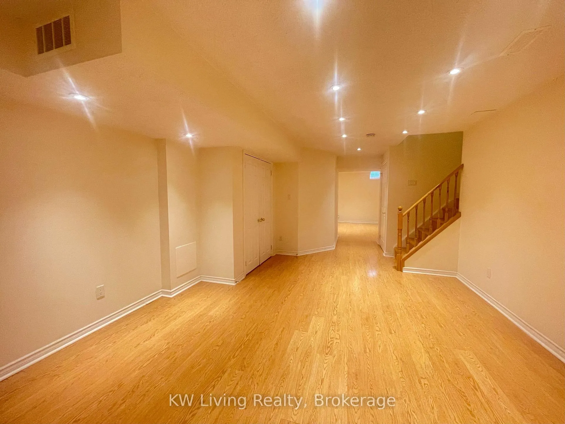 Photo 20 of 75 Vine Cliff Boulevard, Markham, Victoria Manor-Jennings Gate — HOMEH