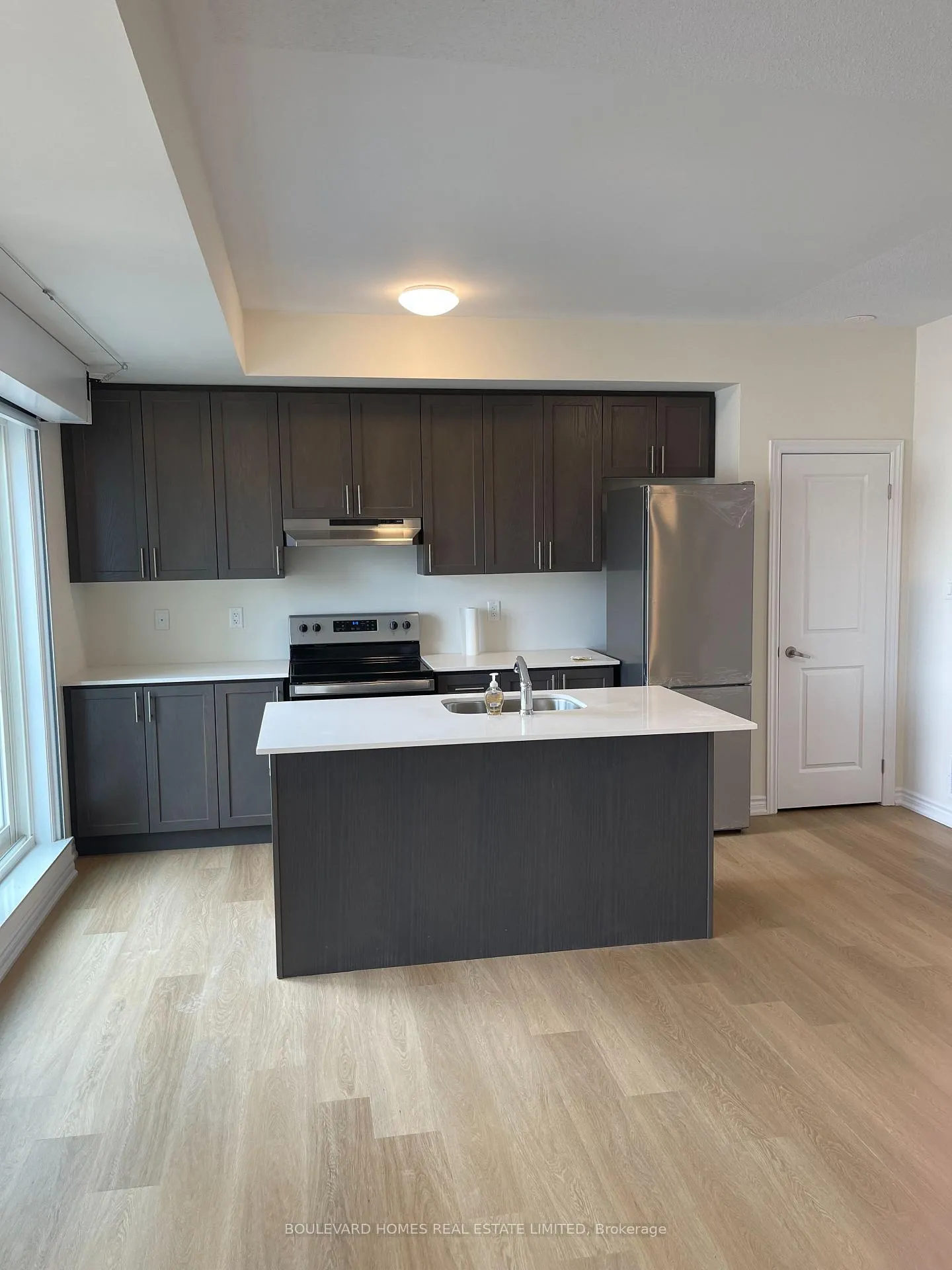 Photo 12 of Unit 6, 465 Beresford Path, Oshawa, Central — HOMEH