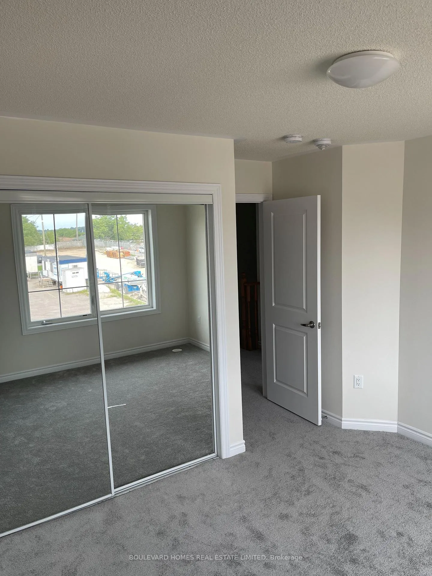 Photo 16 of Unit 6, 465 Beresford Path, Oshawa, Central — HOMEH