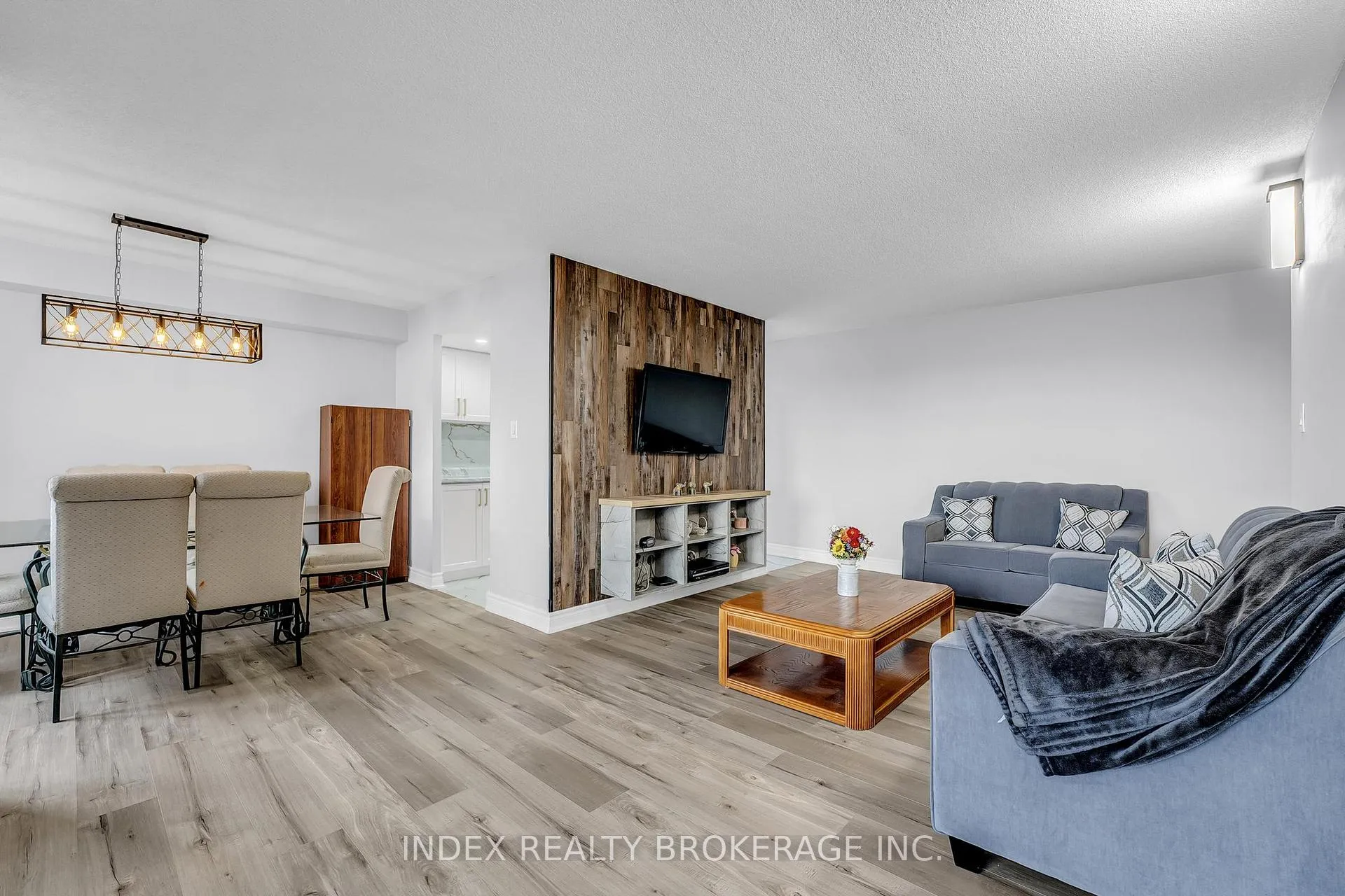 Photo 9 of Unit 1907, 30 Malta Avenue N, Brampton, Fletcher's Creek South — HOMEH