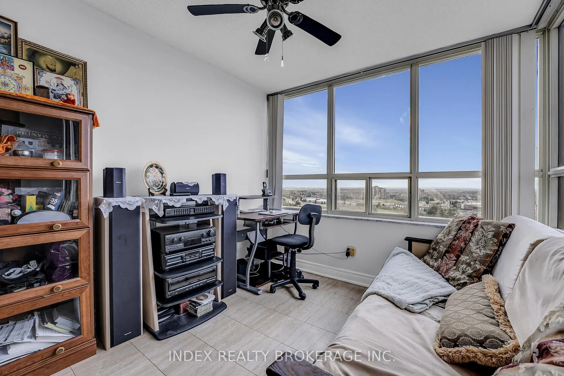 Photo 10 of Unit 1907, 30 Malta Avenue N, Brampton, Fletcher's Creek South — HOMEH