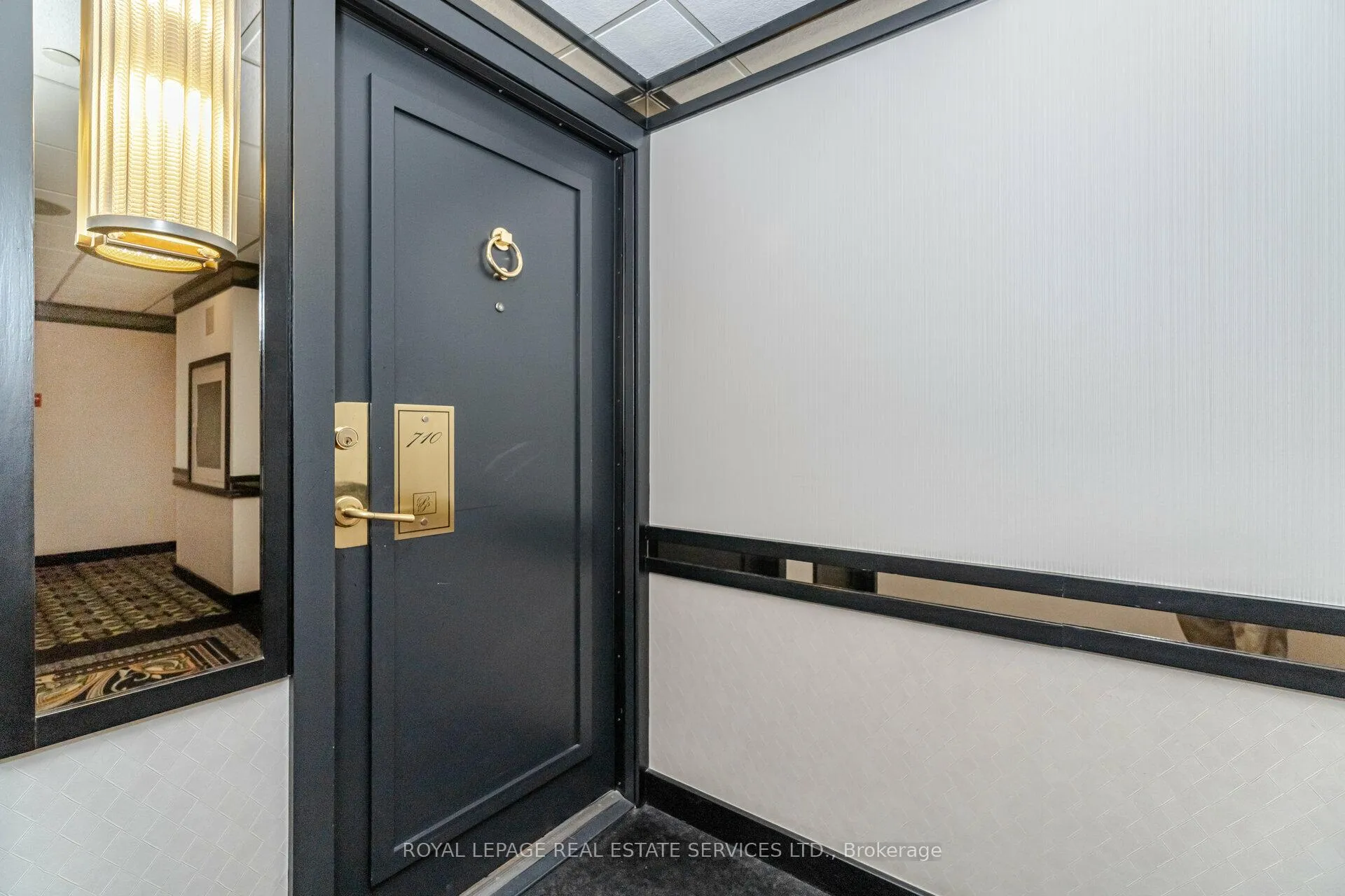 Photo 5 of Unit 710, 2045 Lake Shore Boulevard W, Etobicoke, Mimico — HOMEH