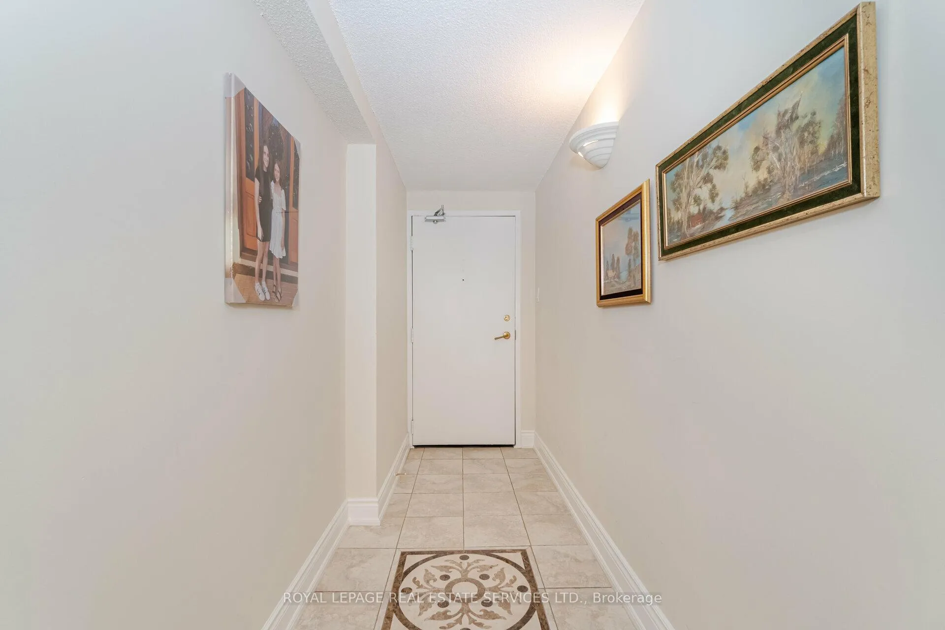 Photo 6 of Unit 710, 2045 Lake Shore Boulevard W, Etobicoke, Mimico — HOMEH