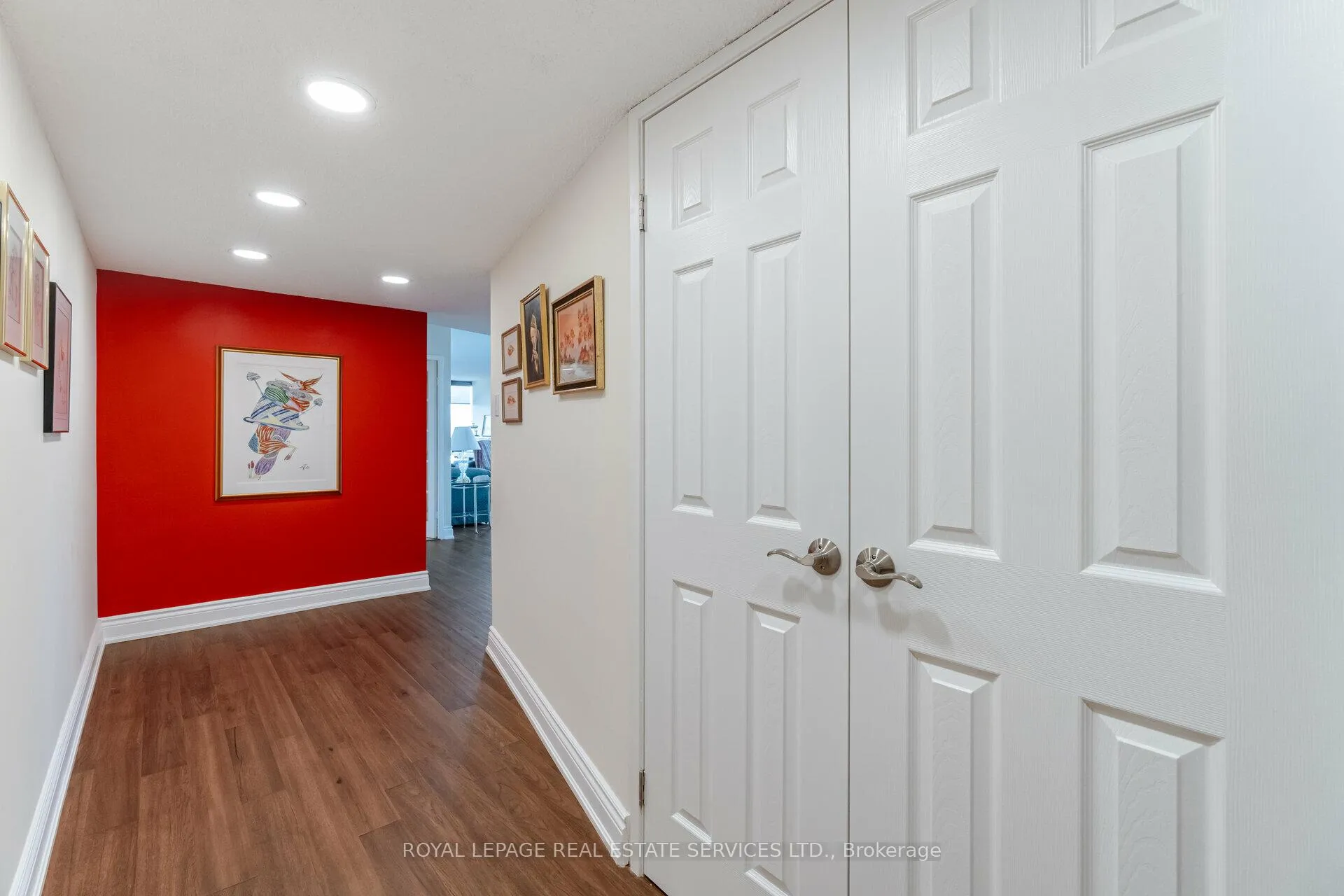Photo 7 of Unit 710, 2045 Lake Shore Boulevard W, Etobicoke, Mimico — HOMEH