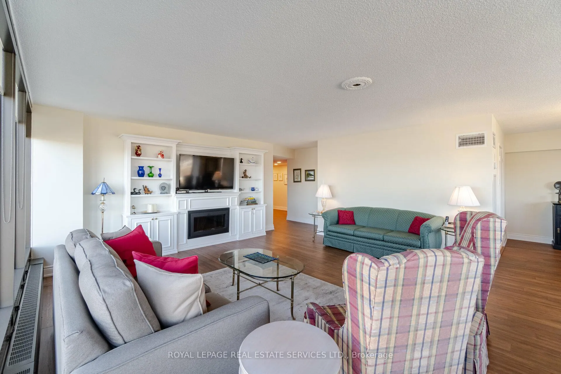 Photo 9 of Unit 710, 2045 Lake Shore Boulevard W, Etobicoke, Mimico — HOMEH