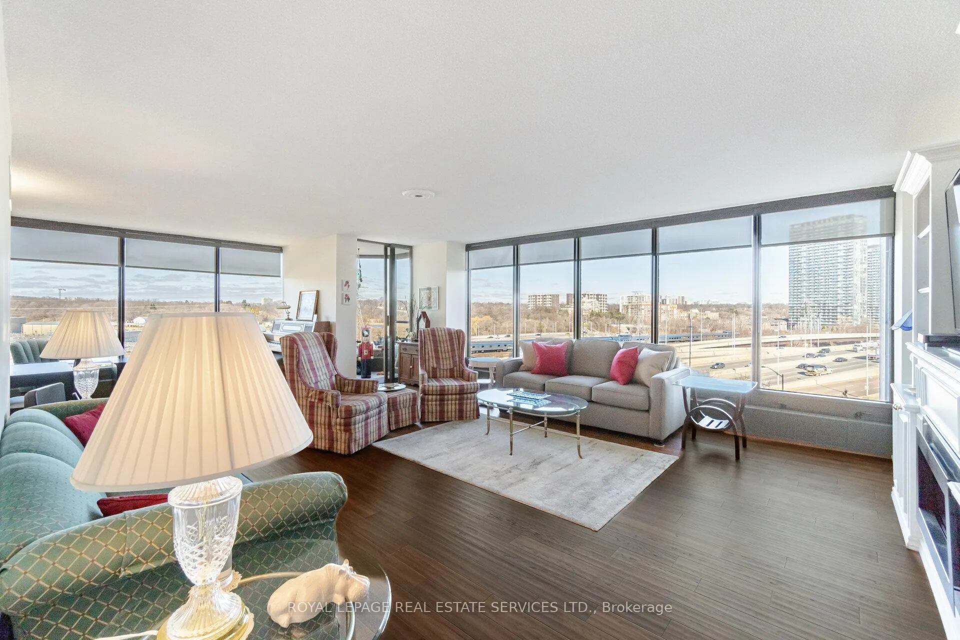 Photo 11 of Unit 710, 2045 Lake Shore Boulevard W, Etobicoke, Mimico — HOMEH