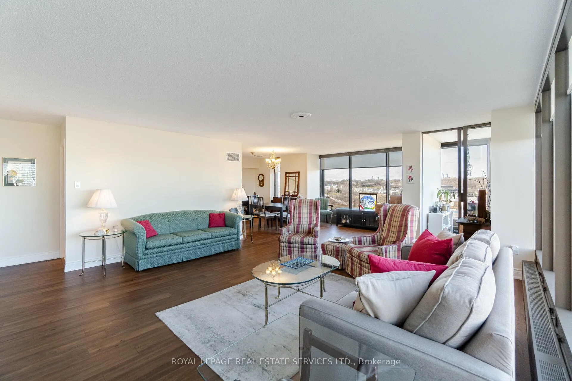 Photo 15 of Unit 710, 2045 Lake Shore Boulevard W, Etobicoke, Mimico — HOMEH