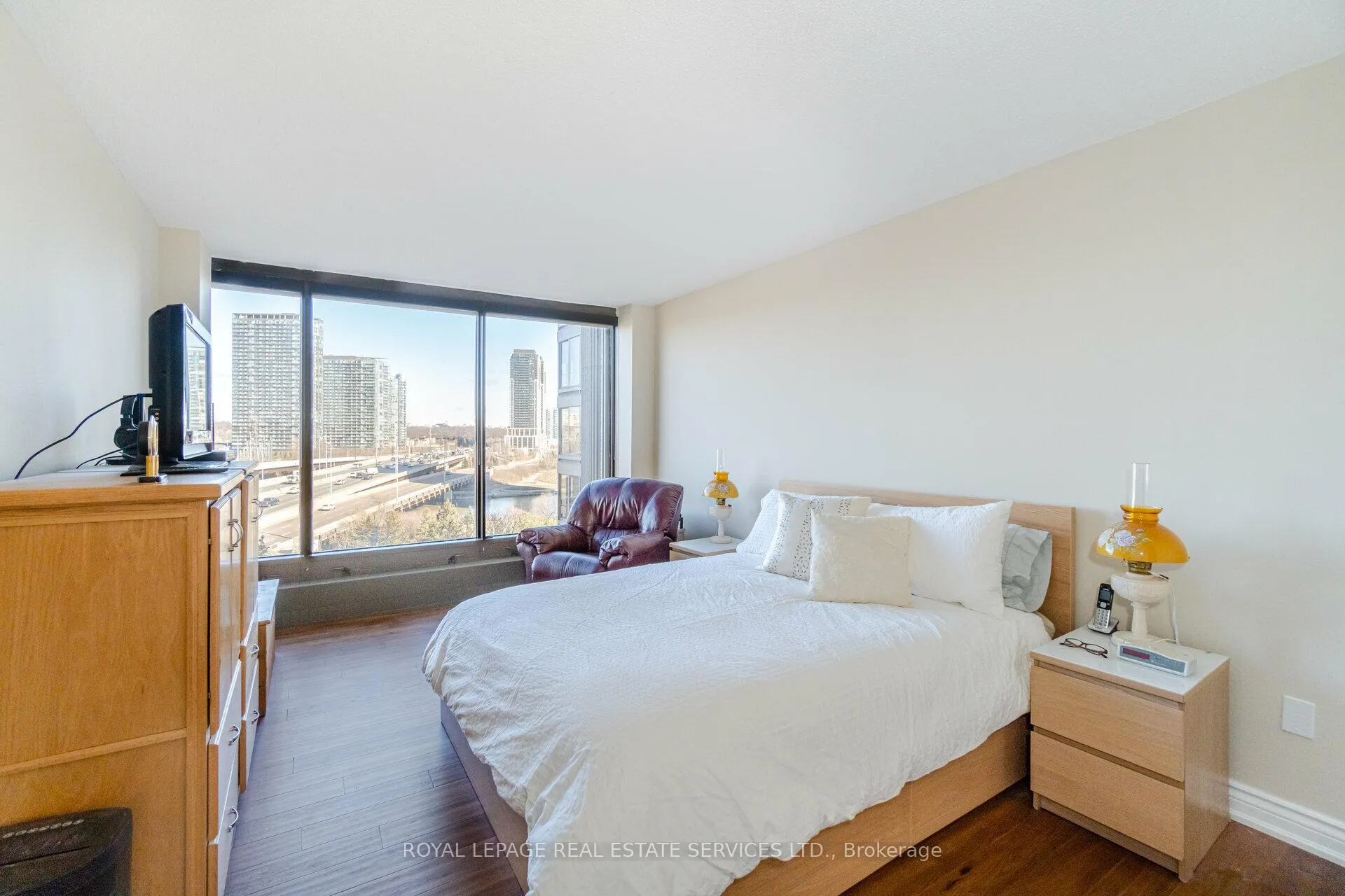 Photo 23 of Unit 710, 2045 Lake Shore Boulevard W, Etobicoke, Mimico — HOMEH