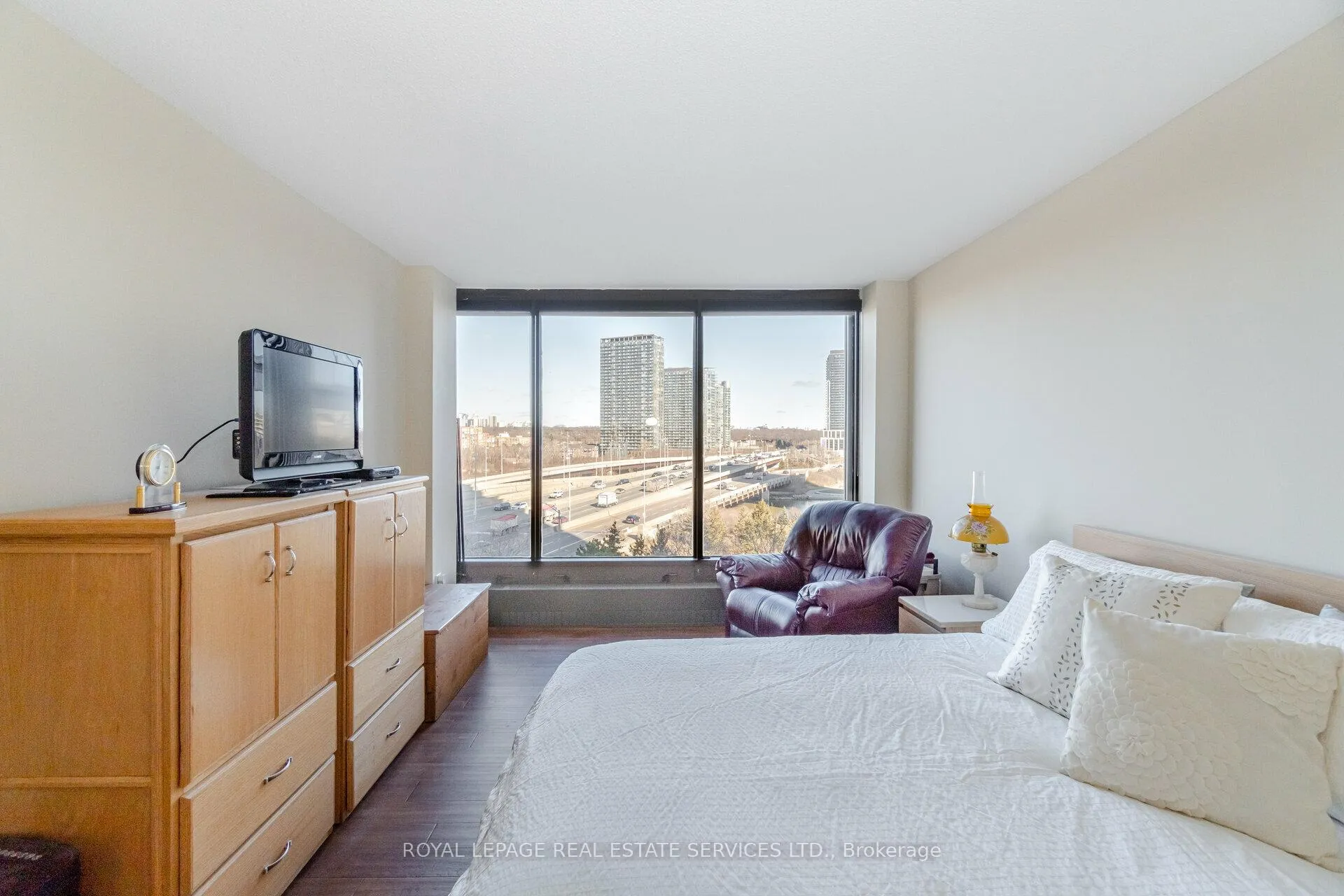 Photo 24 of Unit 710, 2045 Lake Shore Boulevard W, Etobicoke, Mimico — HOMEH