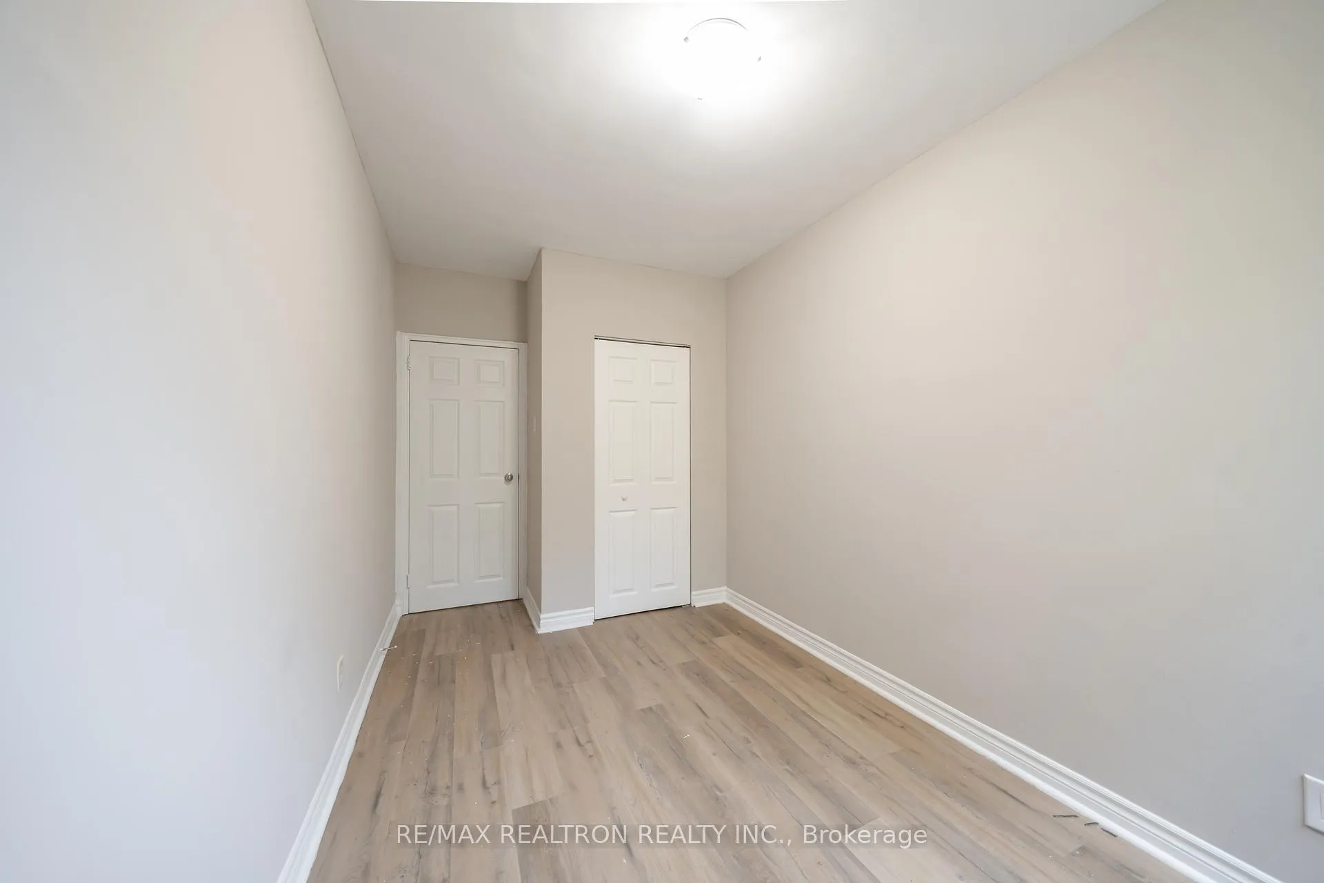 Photo 3 of Unit 222C, 468 Ottawa Street N, Hamilton, Corktown — HOMEH