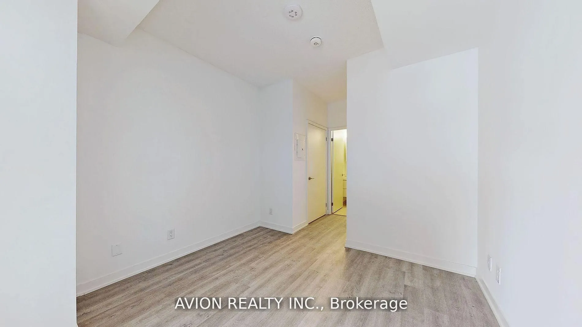 Photo 5 of Unit 610, 8119 Birchmount Road, Markham, Unionville — HOMEH