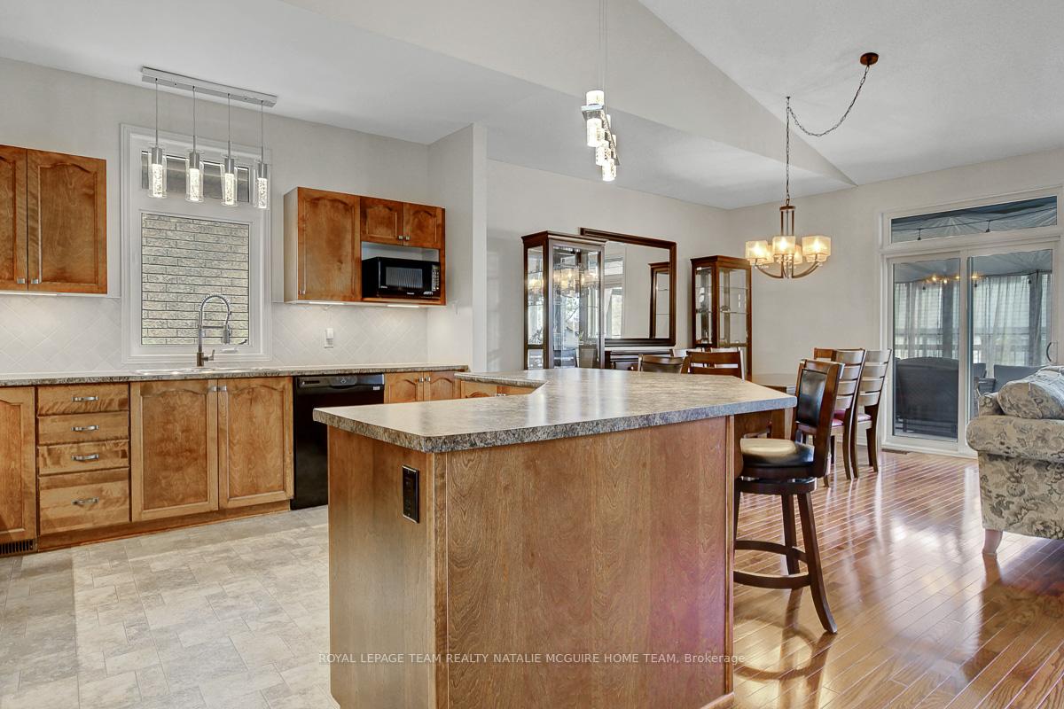 Photo 15 of 116 Maple Key Private, Ottawa, Blossom Park/Kemp Park/Findlay Creek — HOMEH
