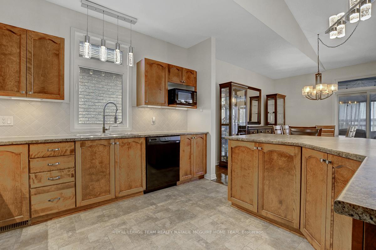 Photo 16 of 116 Maple Key Private, Ottawa, Blossom Park/Kemp Park/Findlay Creek — HOMEH