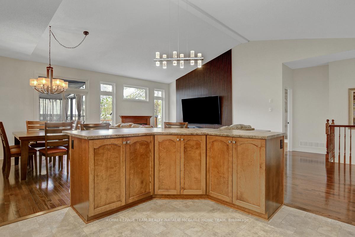 Photo 17 of 116 Maple Key Private, Ottawa, Blossom Park/Kemp Park/Findlay Creek — HOMEH