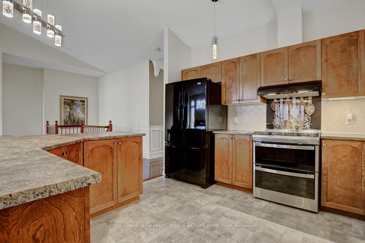 Photo 18 of 116 Maple Key Private, Ottawa, Blossom Park/Kemp Park/Findlay Creek — HOMEH